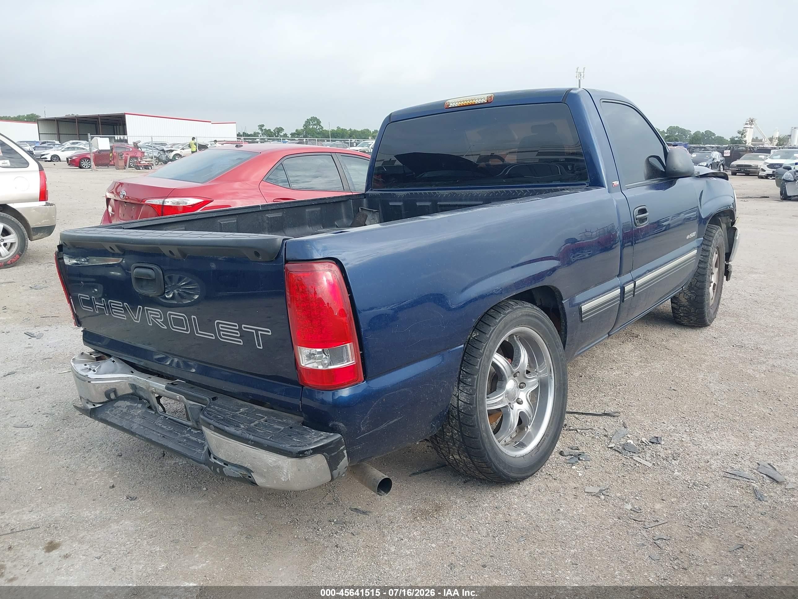 2000 Chevrolet Silverado 1500   Blue vin: 1GCEC14W9YZ199753