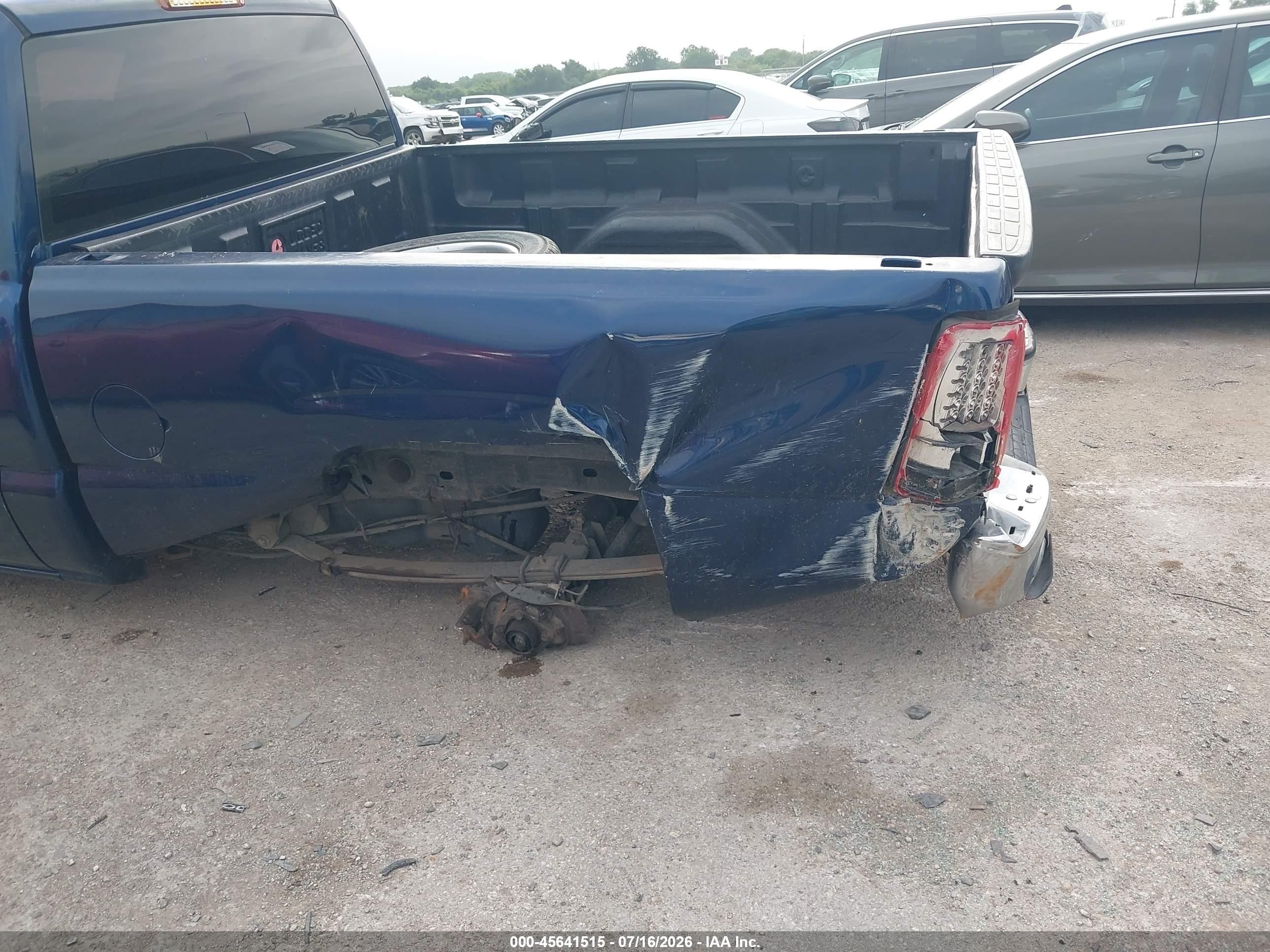 2000 Chevrolet Silverado 1500   Blue vin: 1GCEC14W9YZ199753