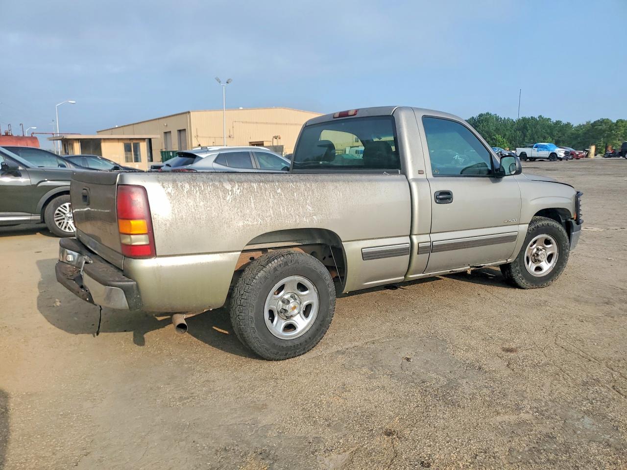 2001 Chevrolet Silverado C1500 Silver vin: 1GCEC14WX1Z138790