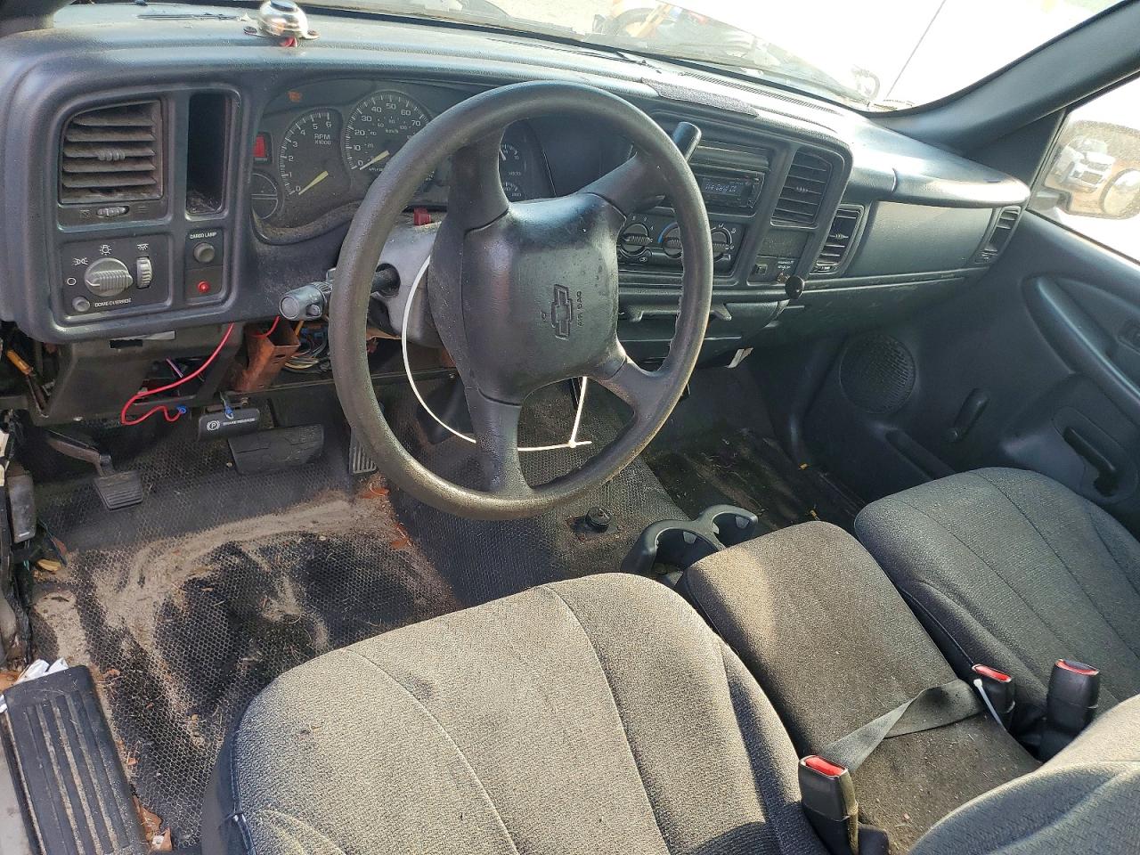 2001 Chevrolet Silverado C1500 Silver vin: 1GCEC14WX1Z138790