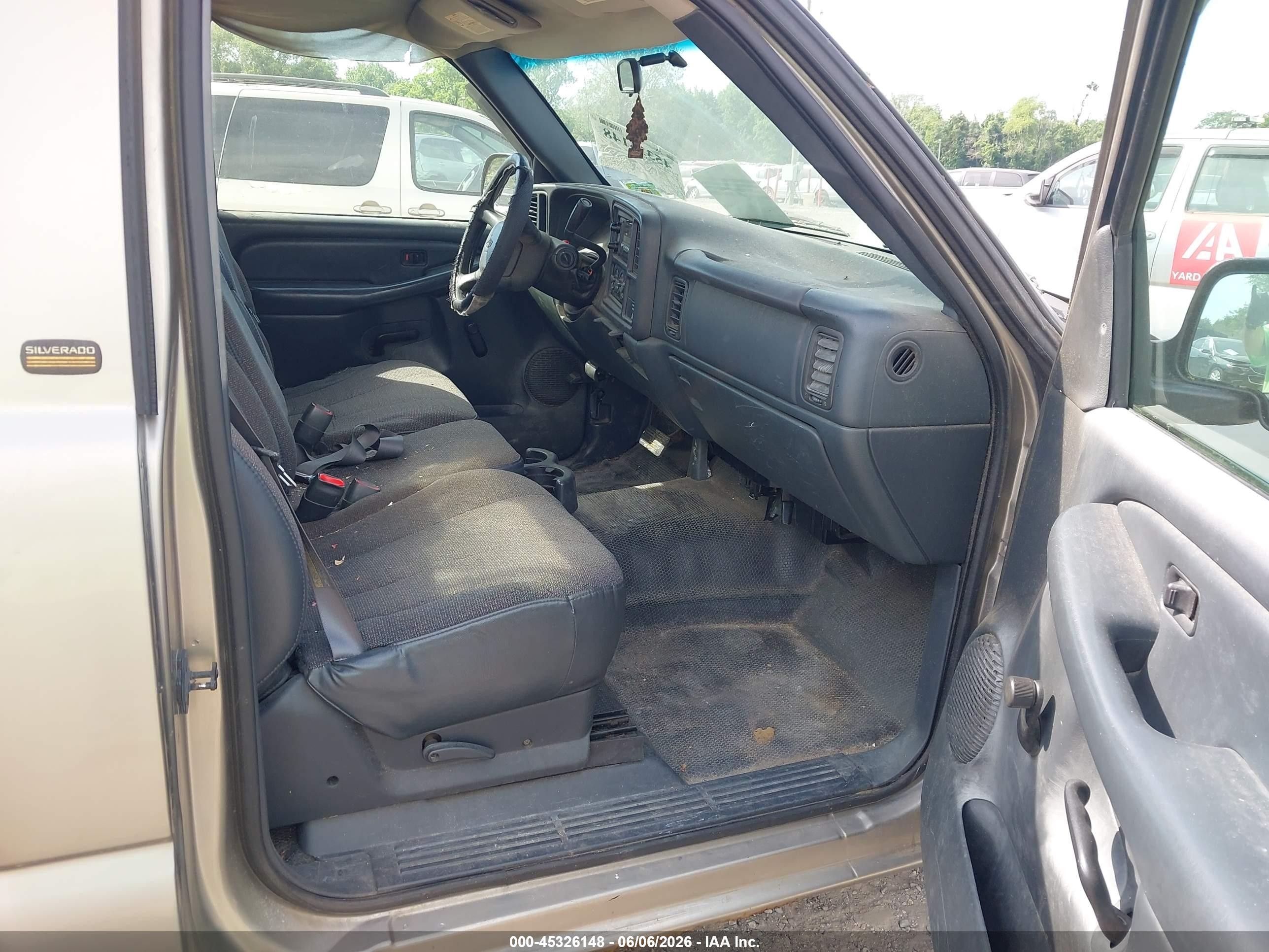 2002 Chevrolet Silverado 1500   Tan vin: 1GCEC14WX2Z105824