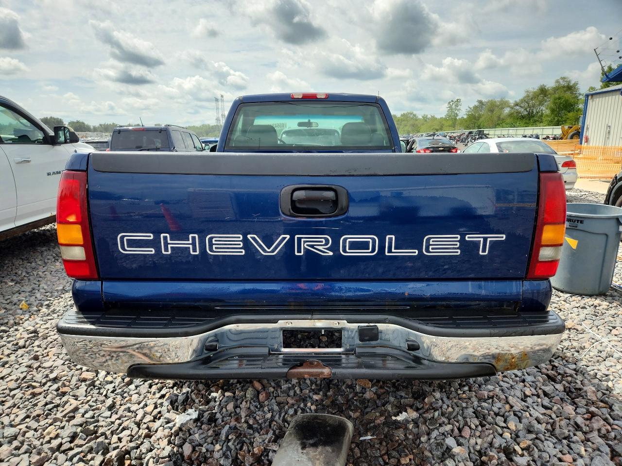2002 Chevrolet Silverado C1500 Blue vin: 1GCEC14WX2Z163979