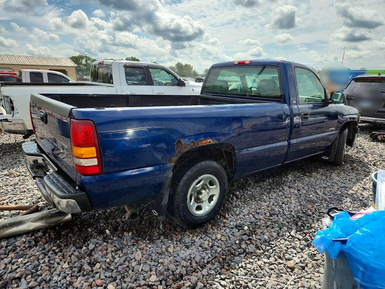 2002 Chevrolet Silverado C1500 Blue vin: 1GCEC14WX2Z163979