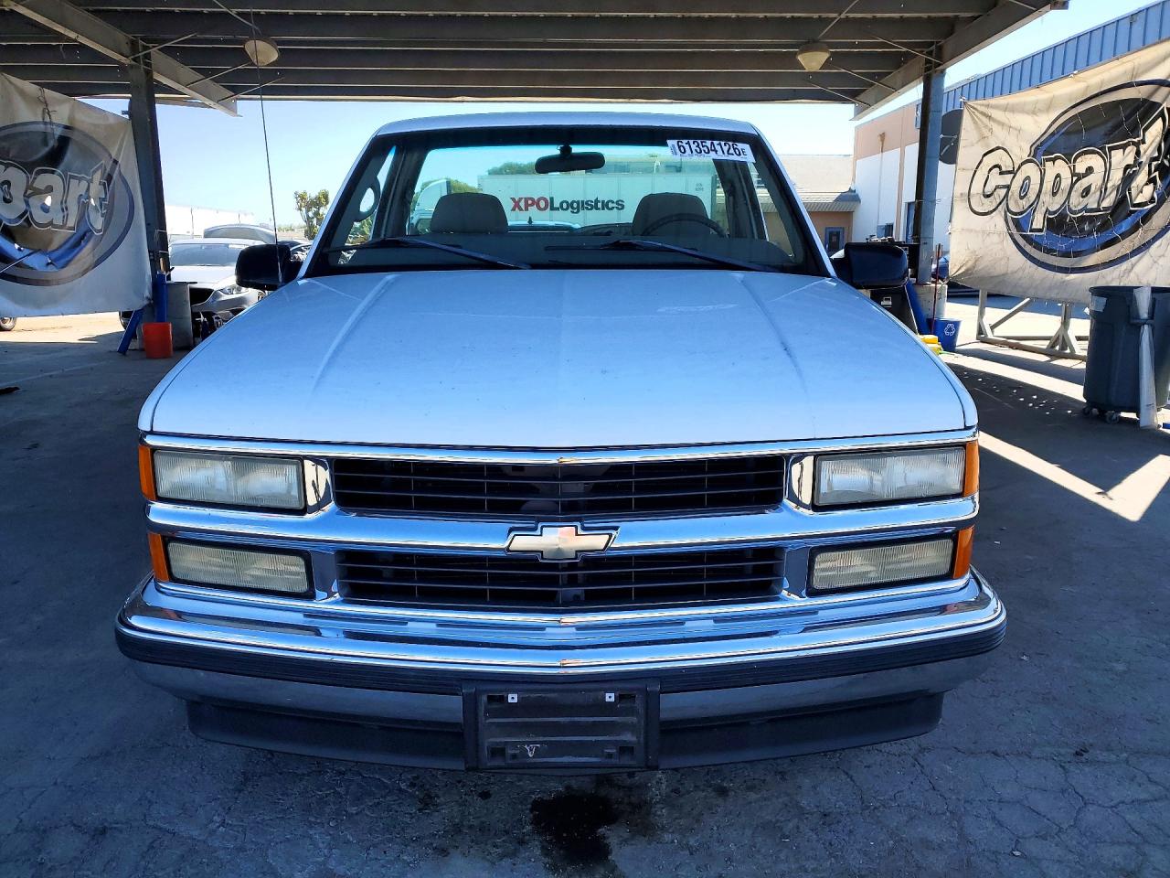 1998 Chevrolet Gmt-400 C1500 White vin: 1GCEC14WXWZ274604