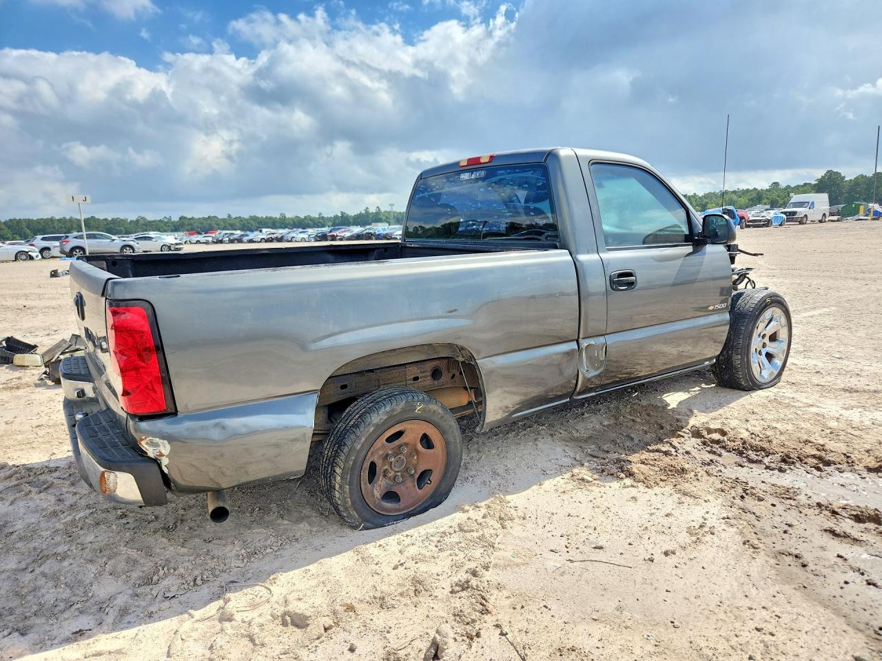 2000 Chevrolet Silverado C1500 Серый vin: 1GCEC14WXYZ168124