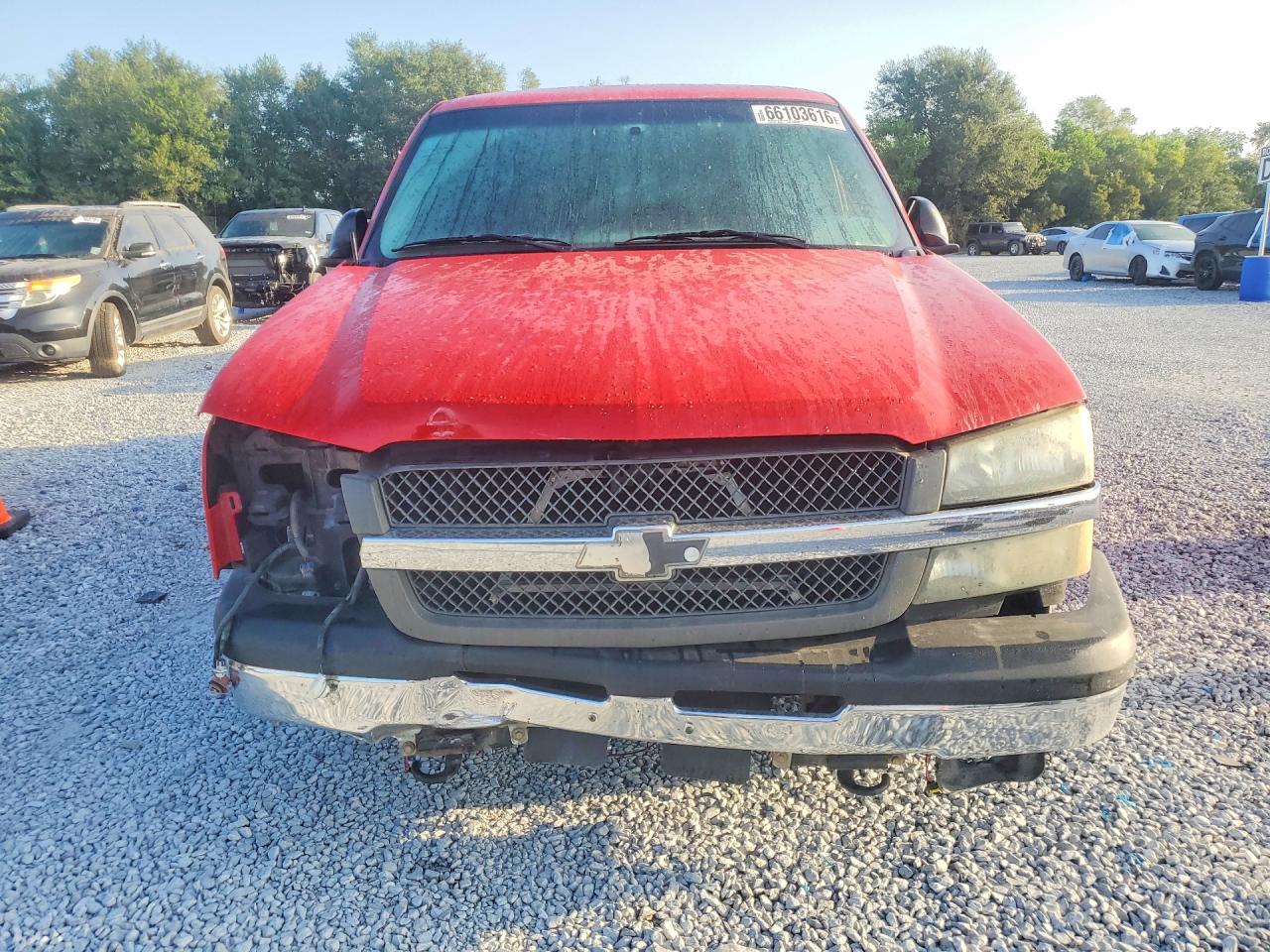 2004 Chevrolet Silverado C1500 Red vin: 1GCEC14X04Z111093