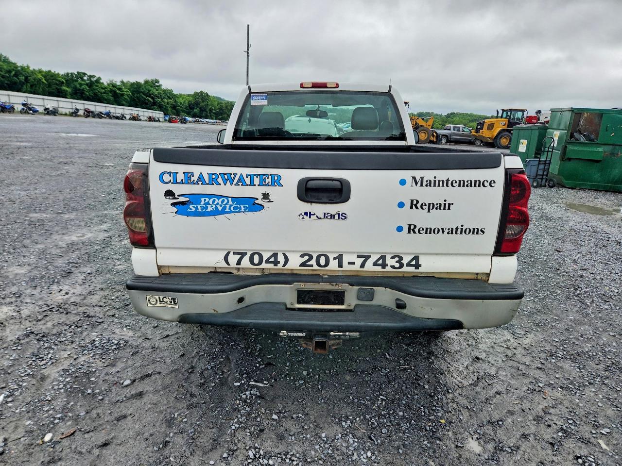2004 Chevrolet Silverado C1500 White vin: 1GCEC14X04Z176865