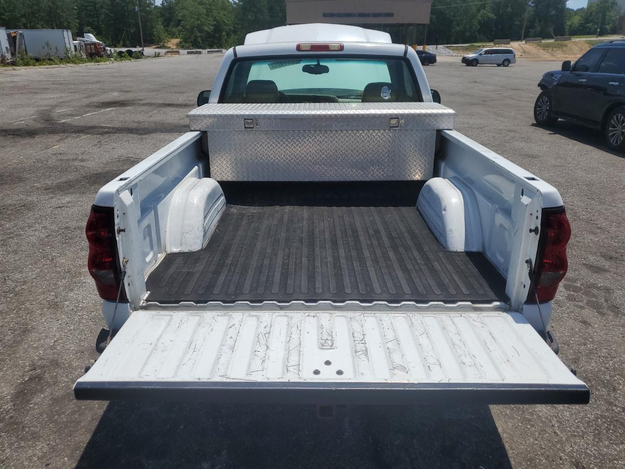 2004 Chevrolet Silverado C1500 White vin: 1GCEC14X04Z187512 Damage: Tailgate, Multiple Scratches Heavy, 3