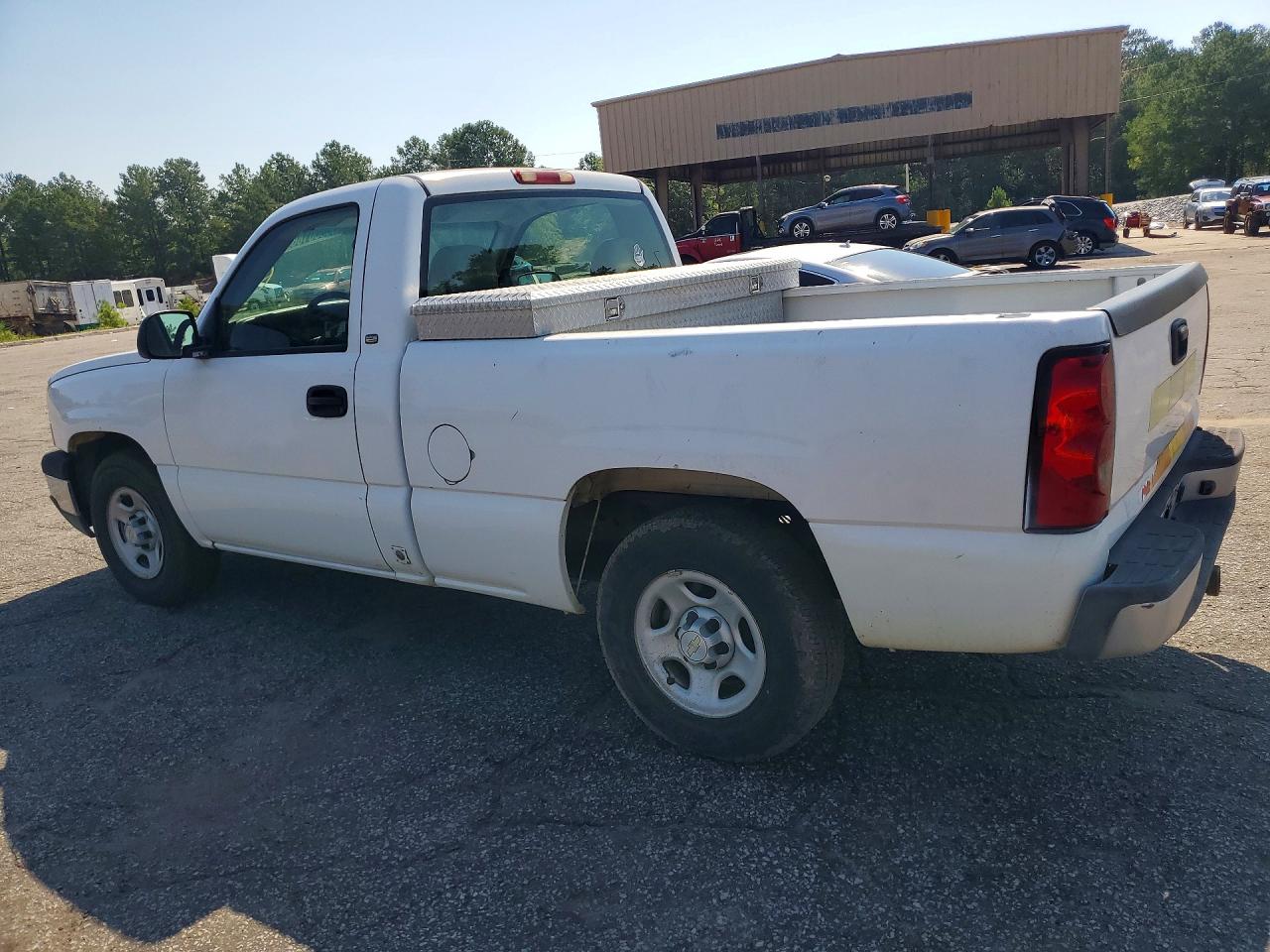 2004 Chevrolet Silverado C1500 White vin: 1GCEC14X04Z187512