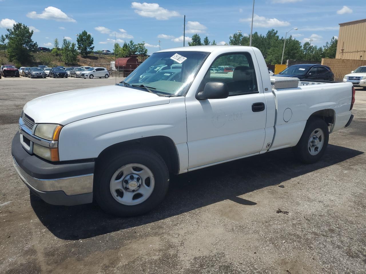 2004 Chevrolet Silverado C1500 White vin: 1GCEC14X04Z187512 Damage: L Cab Corner Panel, Previous Repair, Substandard Repair