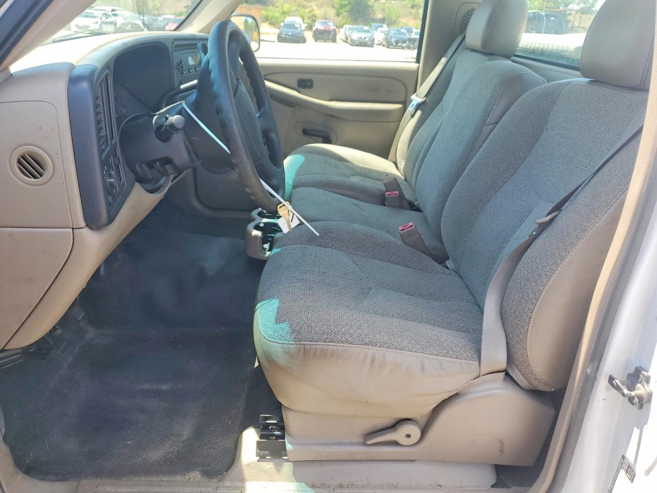 2004 Chevrolet Silverado C1500 White vin: 1GCEC14X04Z187512