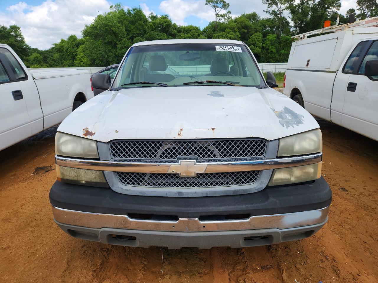 2004 Chevrolet Silverado C1500 White vin: 1GCEC14X04Z187851