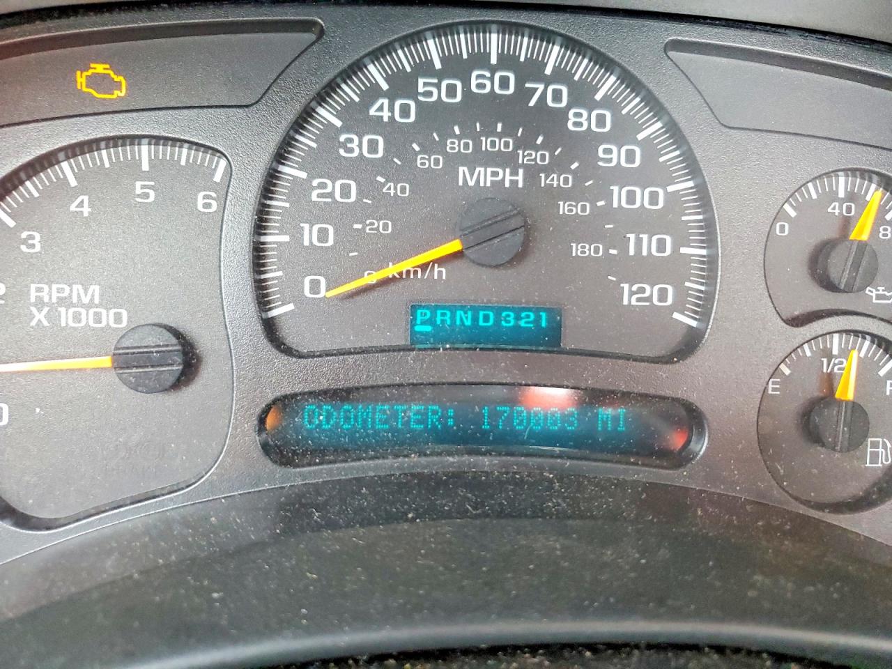 2004 Chevrolet Silverado C1500 White vin: 1GCEC14X04Z187851