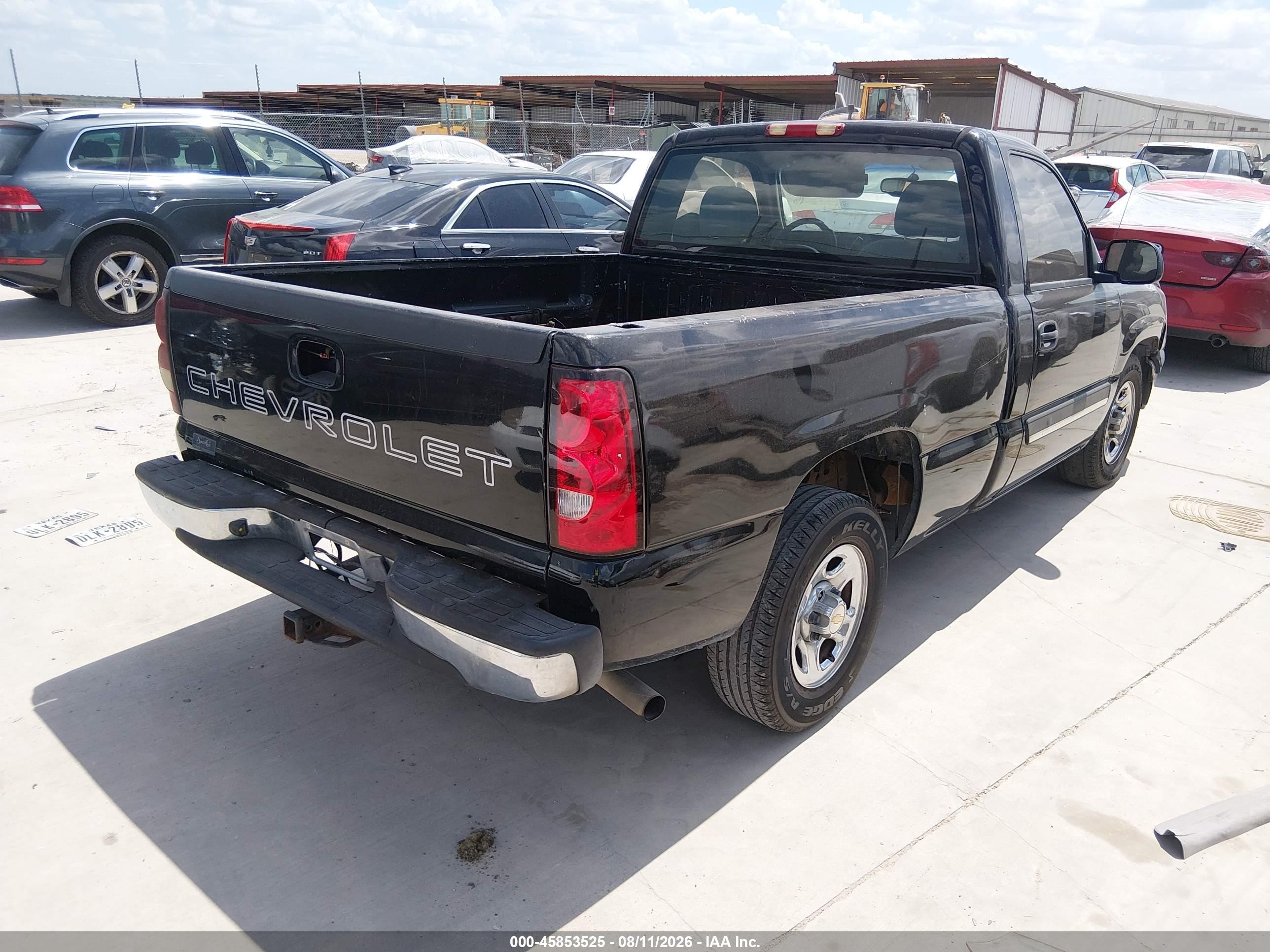 2004 Chevrolet Silverado 1500   Black vin: 1GCEC14X04Z198882