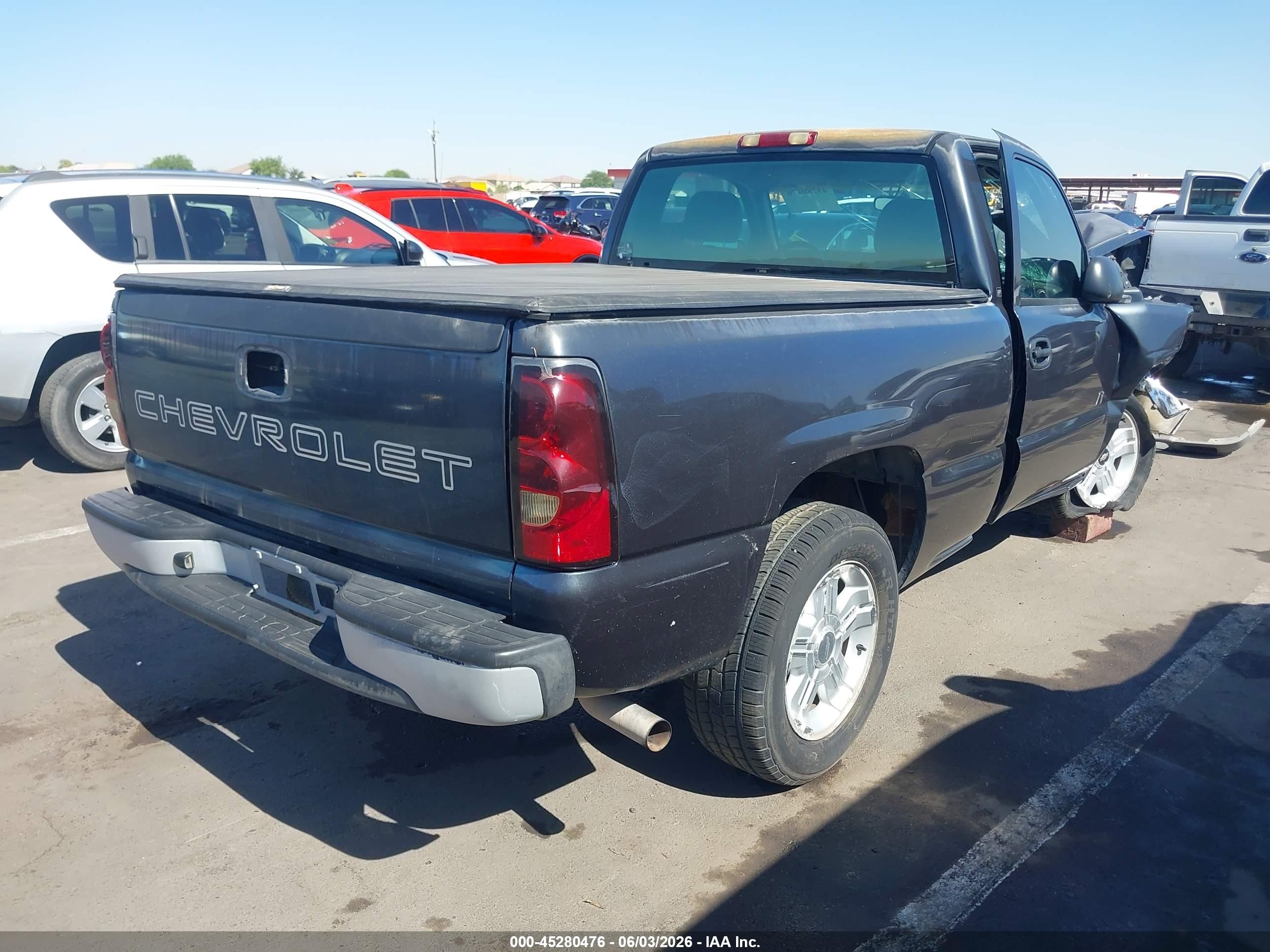 2005 Chevrolet Silverado 1500 Work Truck Черный vin: 1GCEC14X05Z115095