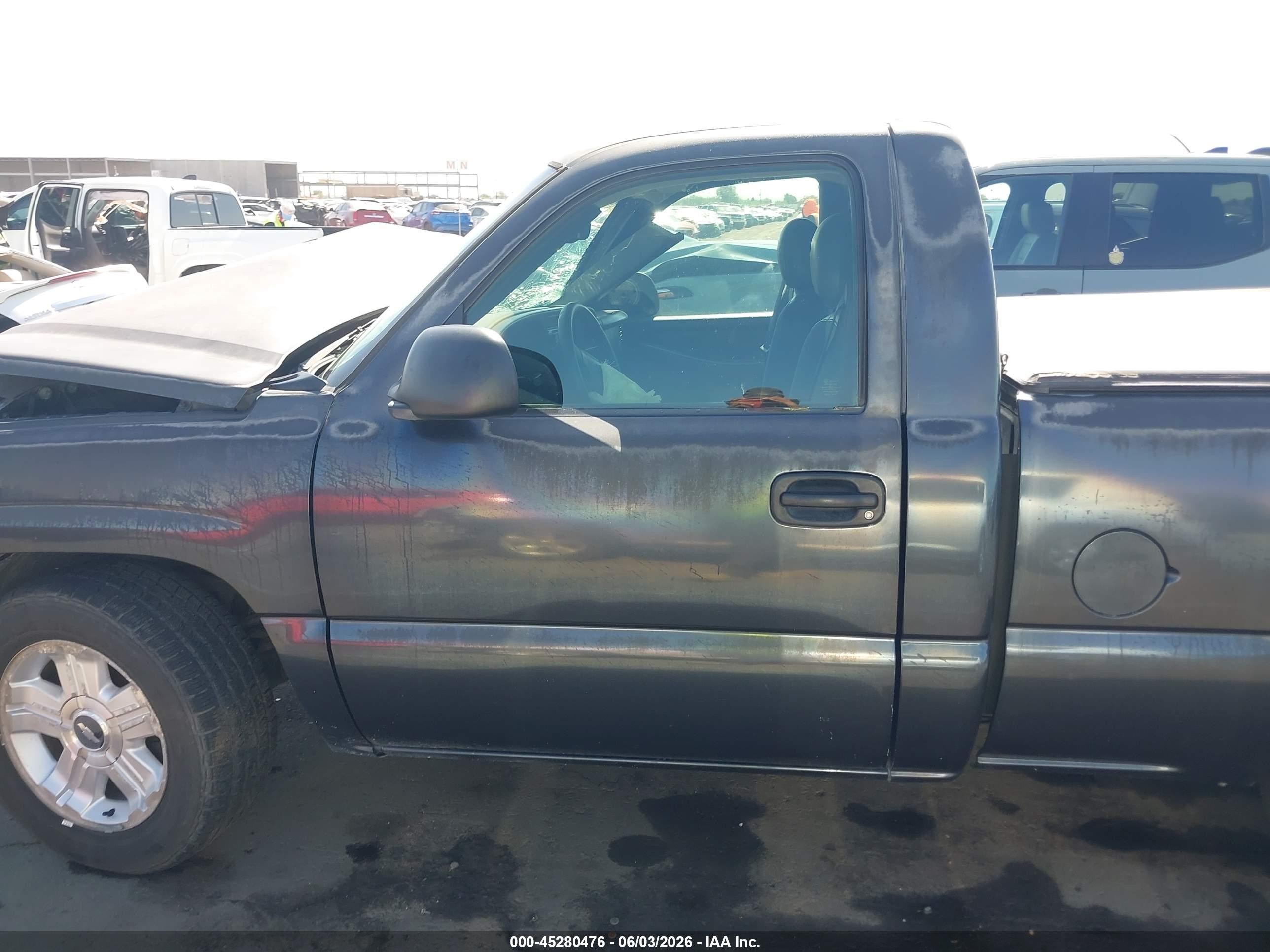 2005 Chevrolet Silverado 1500 Work Truck Черный vin: 1GCEC14X05Z115095