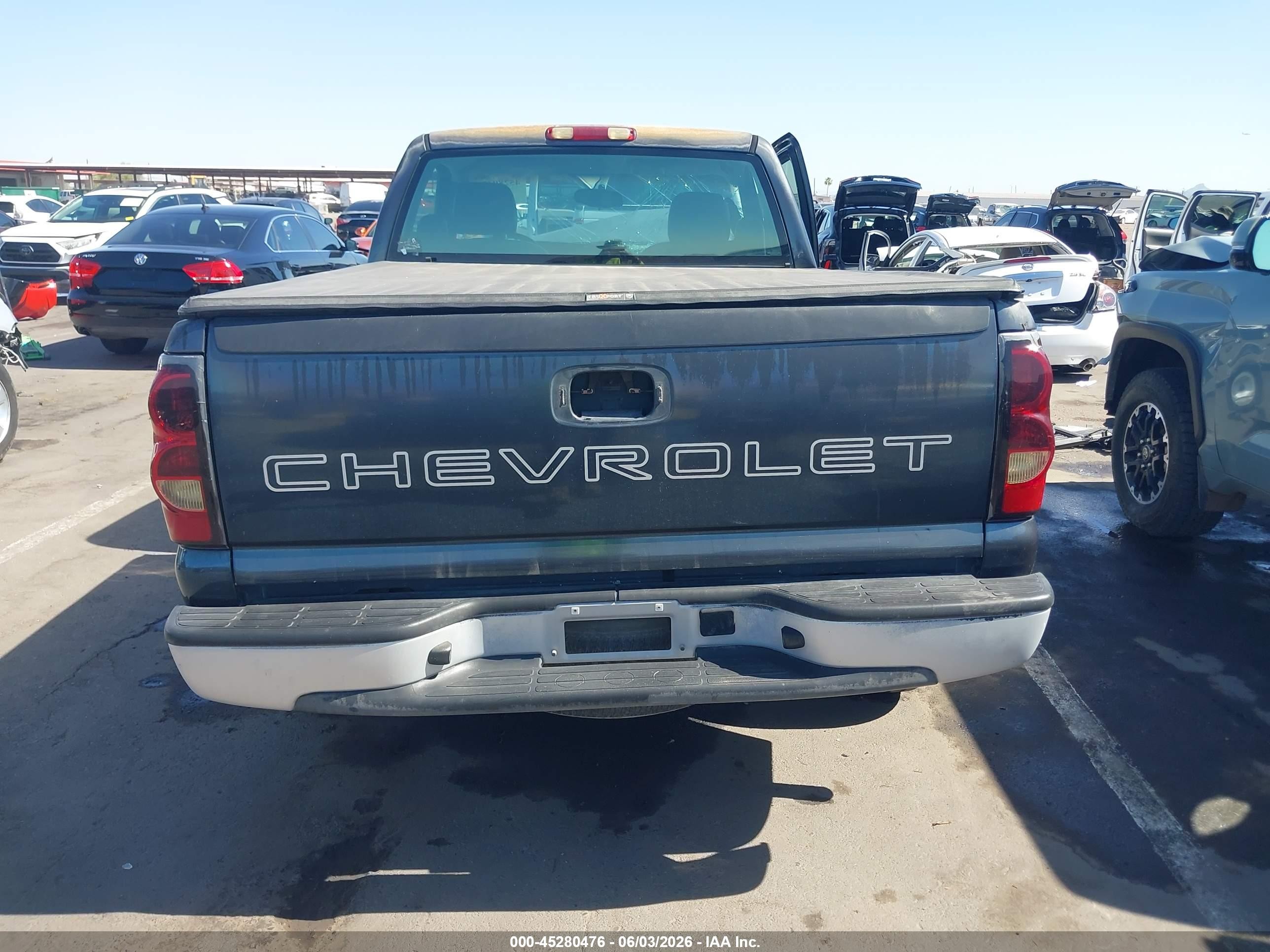 2005 Chevrolet Silverado 1500 Work Truck Черный vin: 1GCEC14X05Z115095
