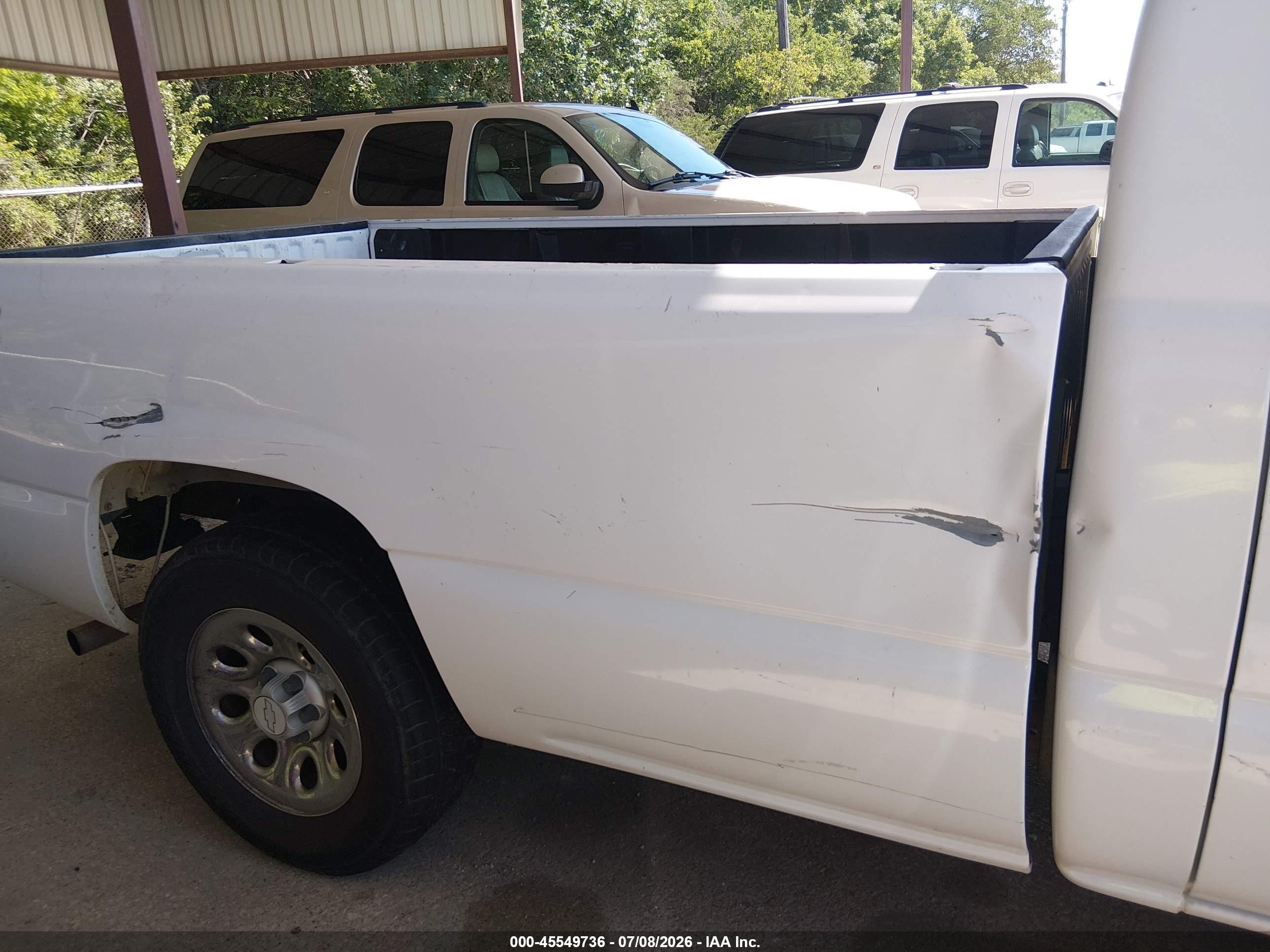 2006 Chevrolet Silverado 1500 Work Truck White vin: 1GCEC14X06Z233827
