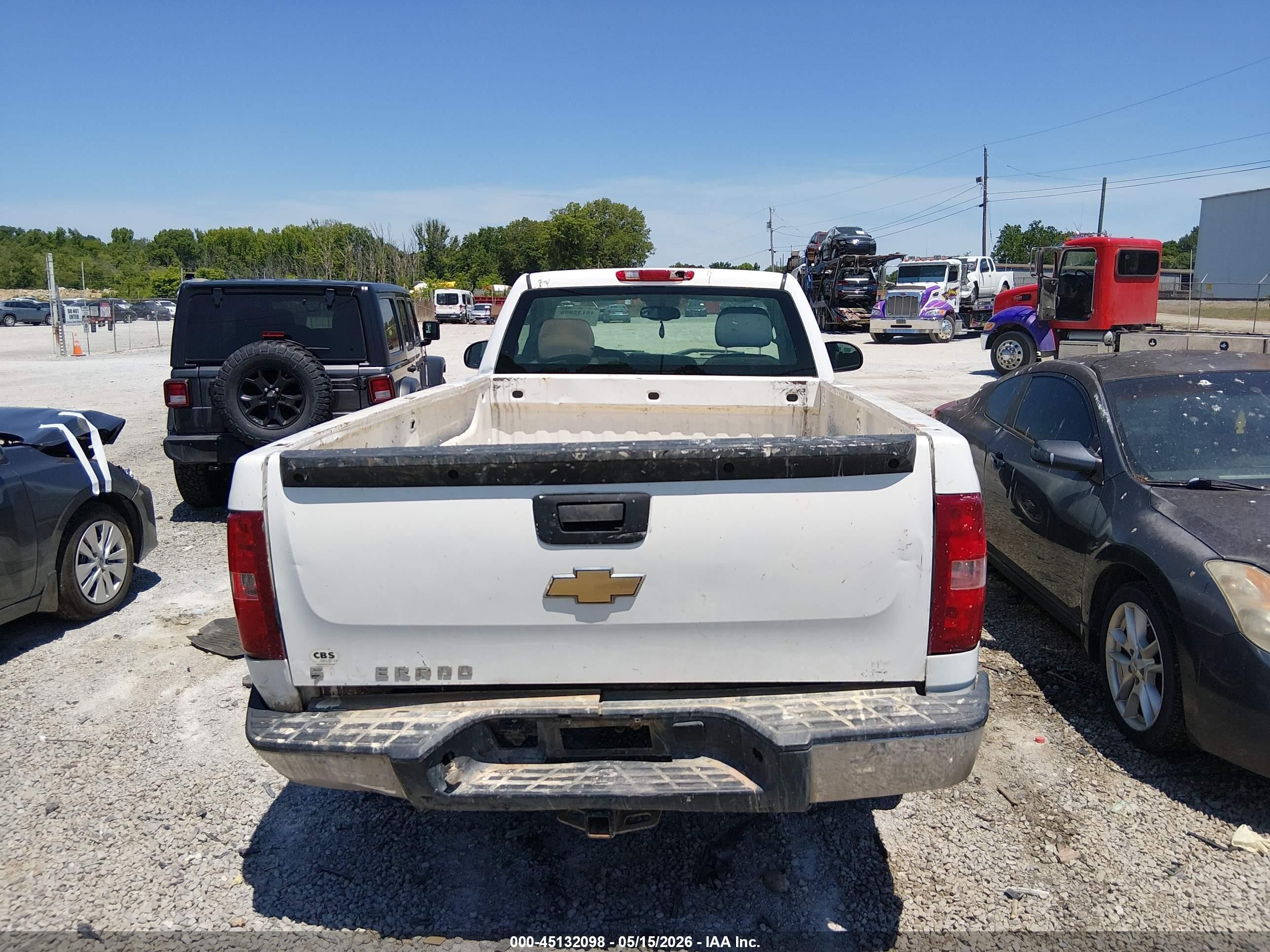 2008 Chevrolet Silverado 1500 Work Truck Белый vin: 1GCEC14X08Z103744