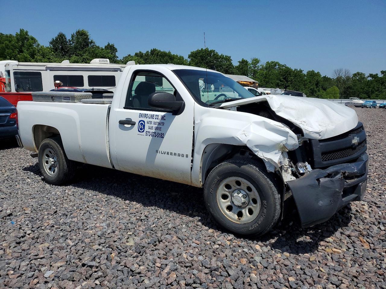 2008 Chevrolet Silverado C1500 White vin: 1GCEC14X08Z193803
