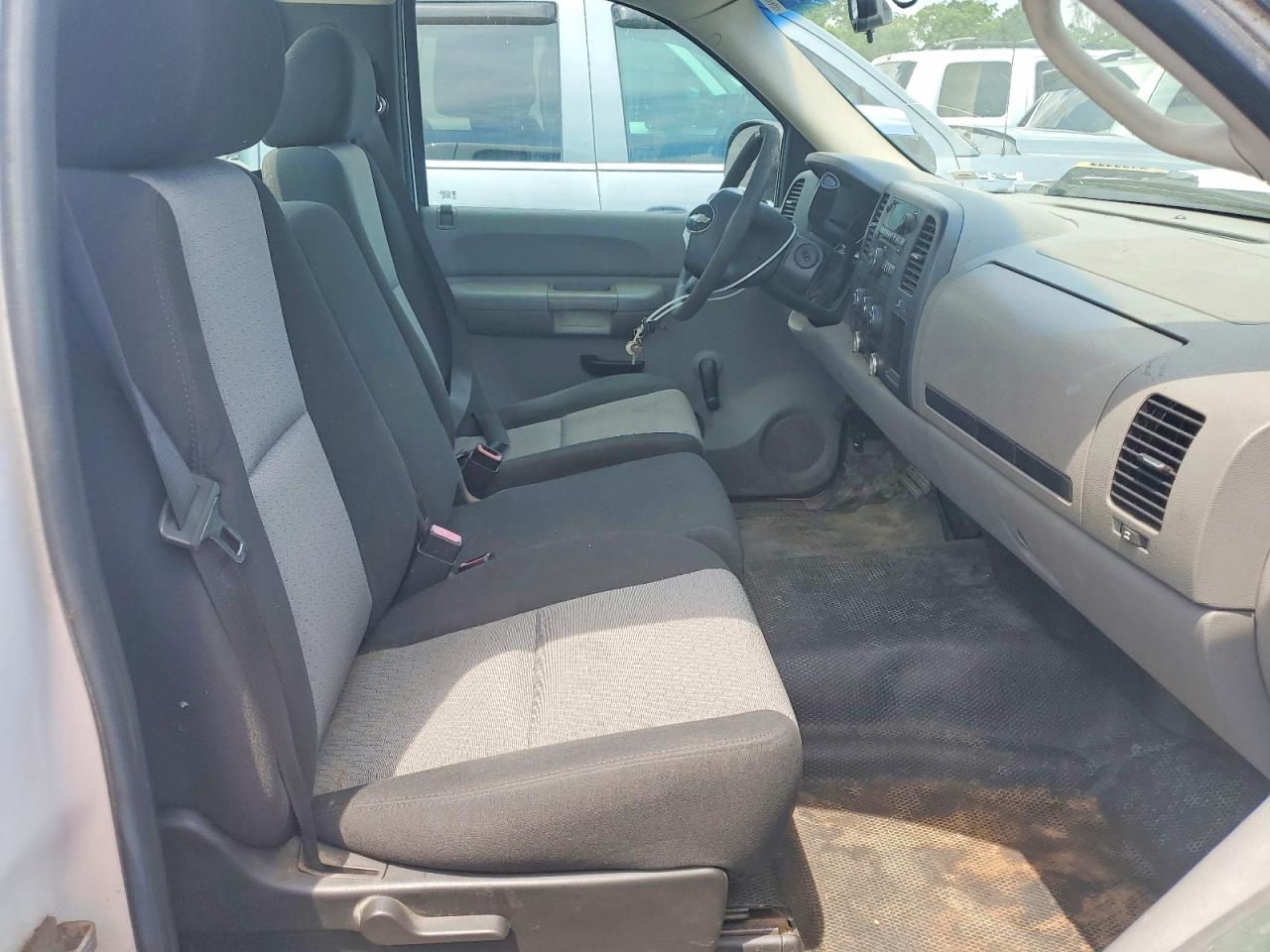 2008 Chevrolet Silverado C1500 White vin: 1GCEC14X08Z193803