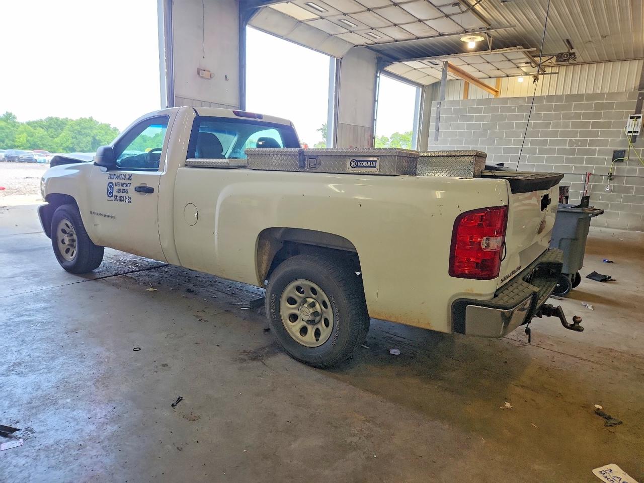 2008 Chevrolet Silverado C1500 White vin: 1GCEC14X08Z193803