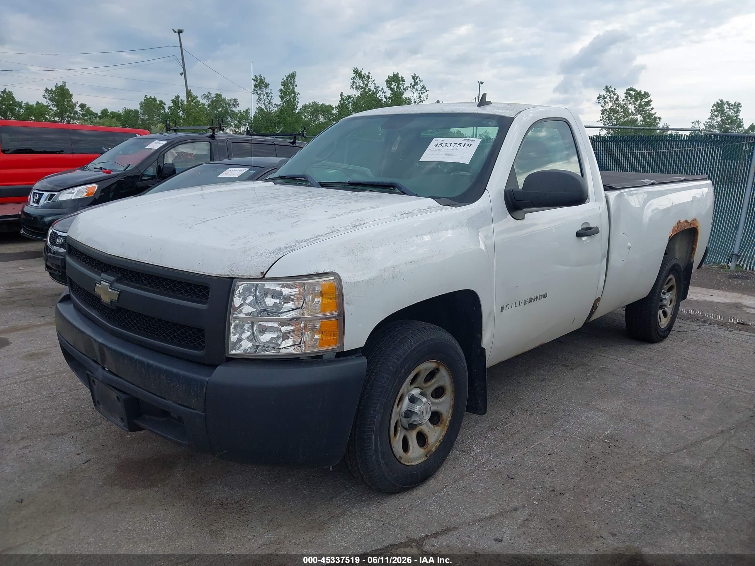 2008 Chevrolet Silverado 1500 Work Truck White vin: 1GCEC14X08Z308724