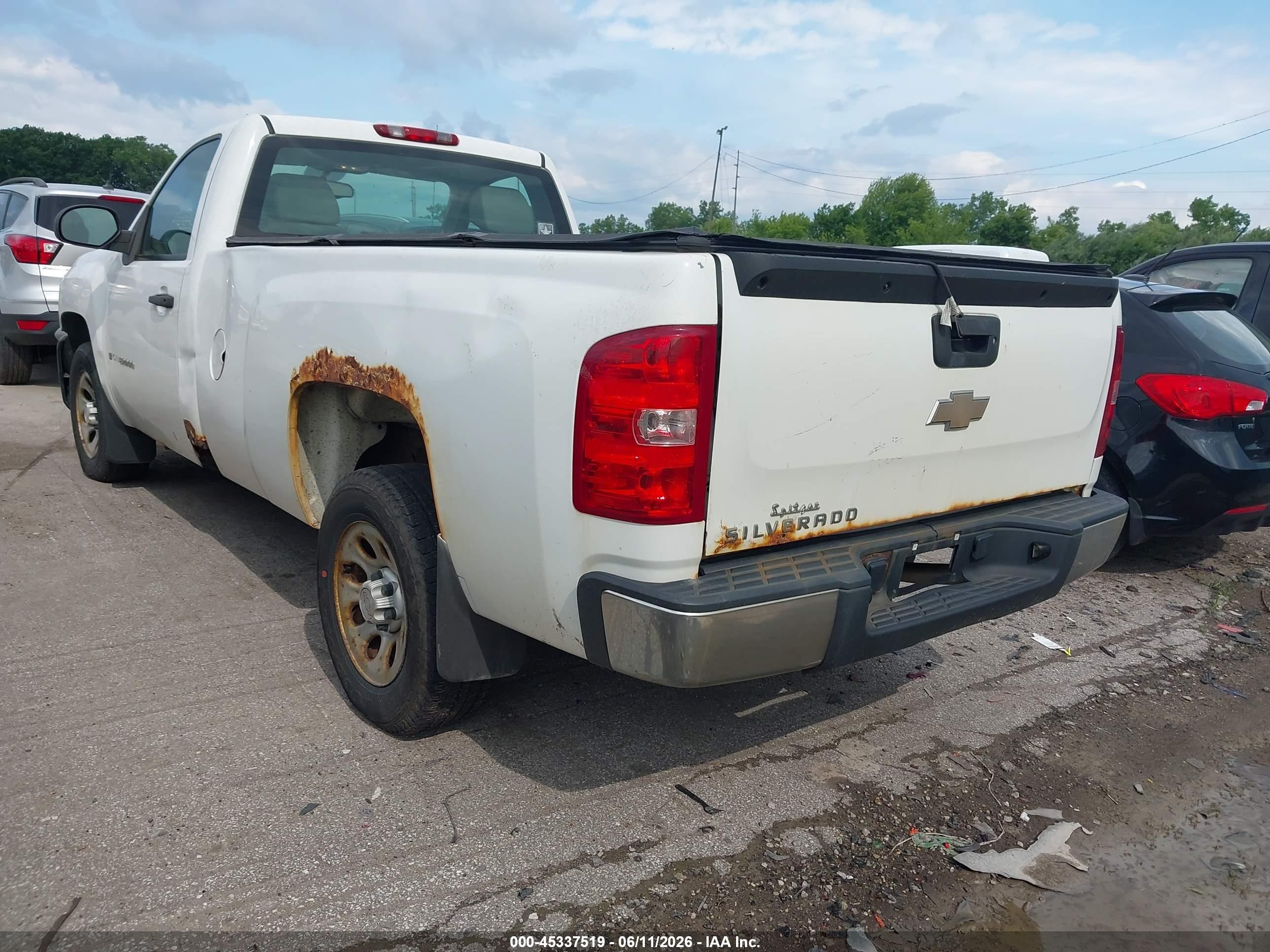 2008 Chevrolet Silverado 1500 Work Truck White vin: 1GCEC14X08Z308724