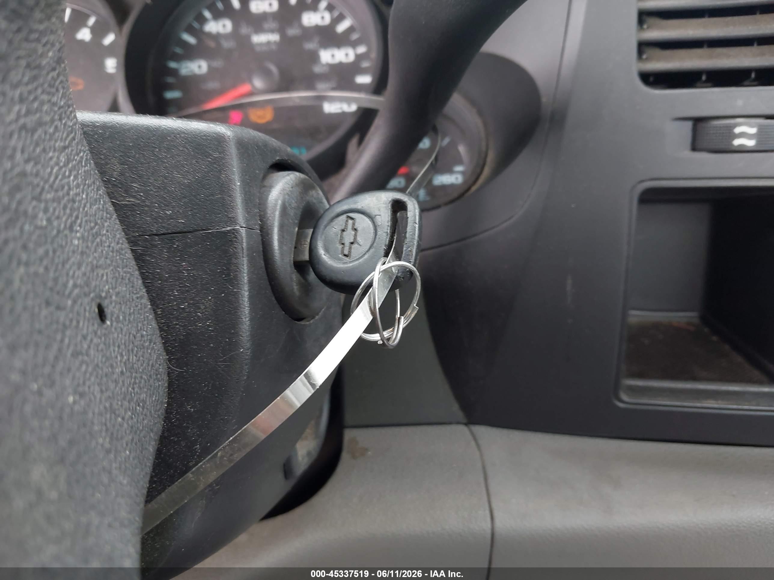 2008 Chevrolet Silverado 1500 Work Truck White vin: 1GCEC14X08Z308724