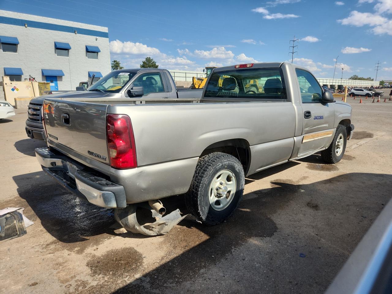 2003 Chevrolet Silverado C1500 Серый vin: 1GCEC14X13Z214196 Damage: Right Bed Side, Dent(S) W/ Paint Dmg, 6 To 7 Inches