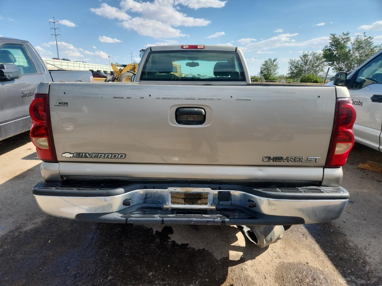 2003 Chevrolet Silverado C1500 Серый vin: 1GCEC14X13Z214196 Damage: Rear Metal Bumper Chrome, Dent(S) W/No Paint Dmg, 1/2 To 1 Inch