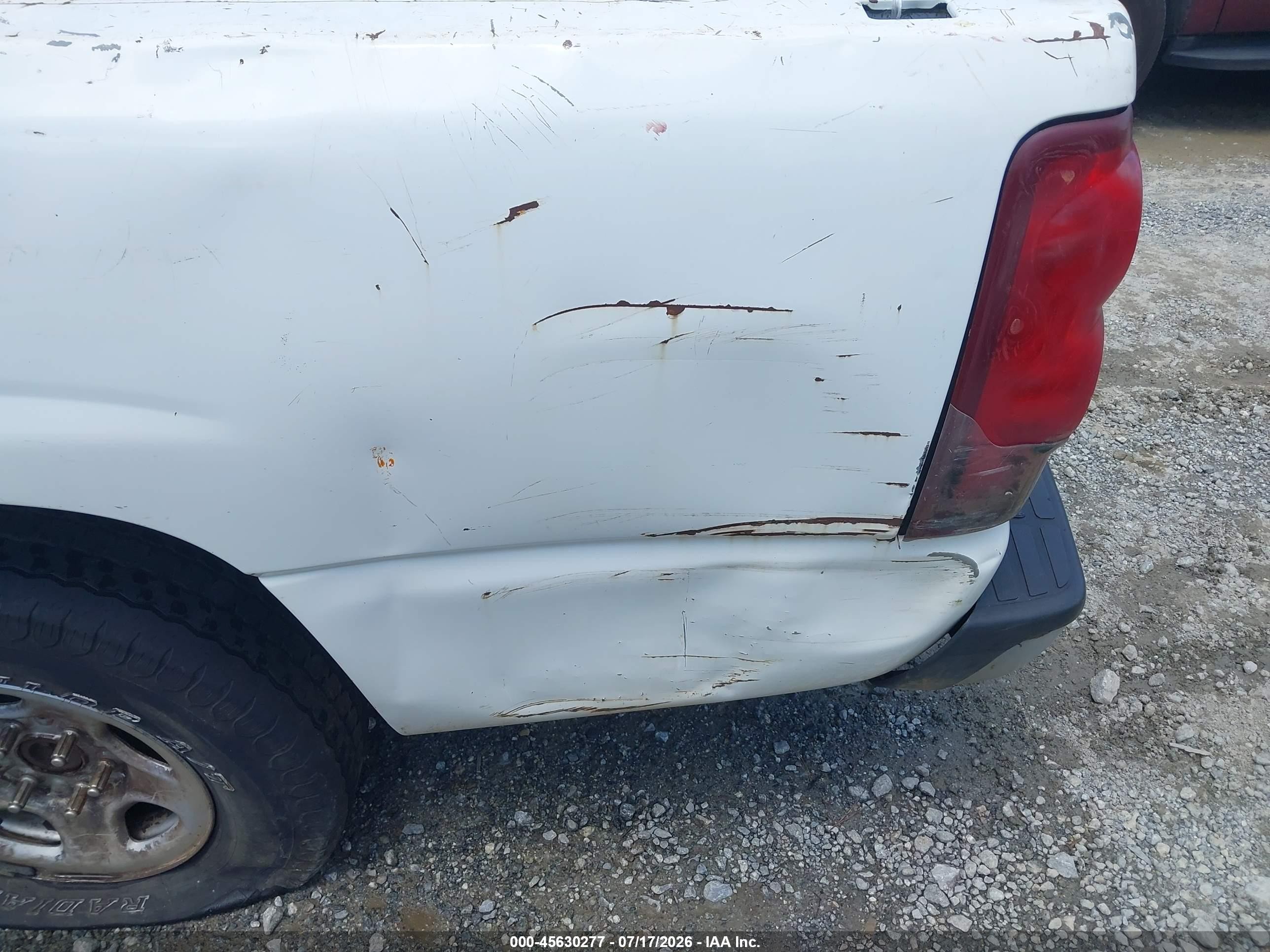 2003 Chevrolet Silverado 1500 Work Truck White vin: 1GCEC14X13Z348190