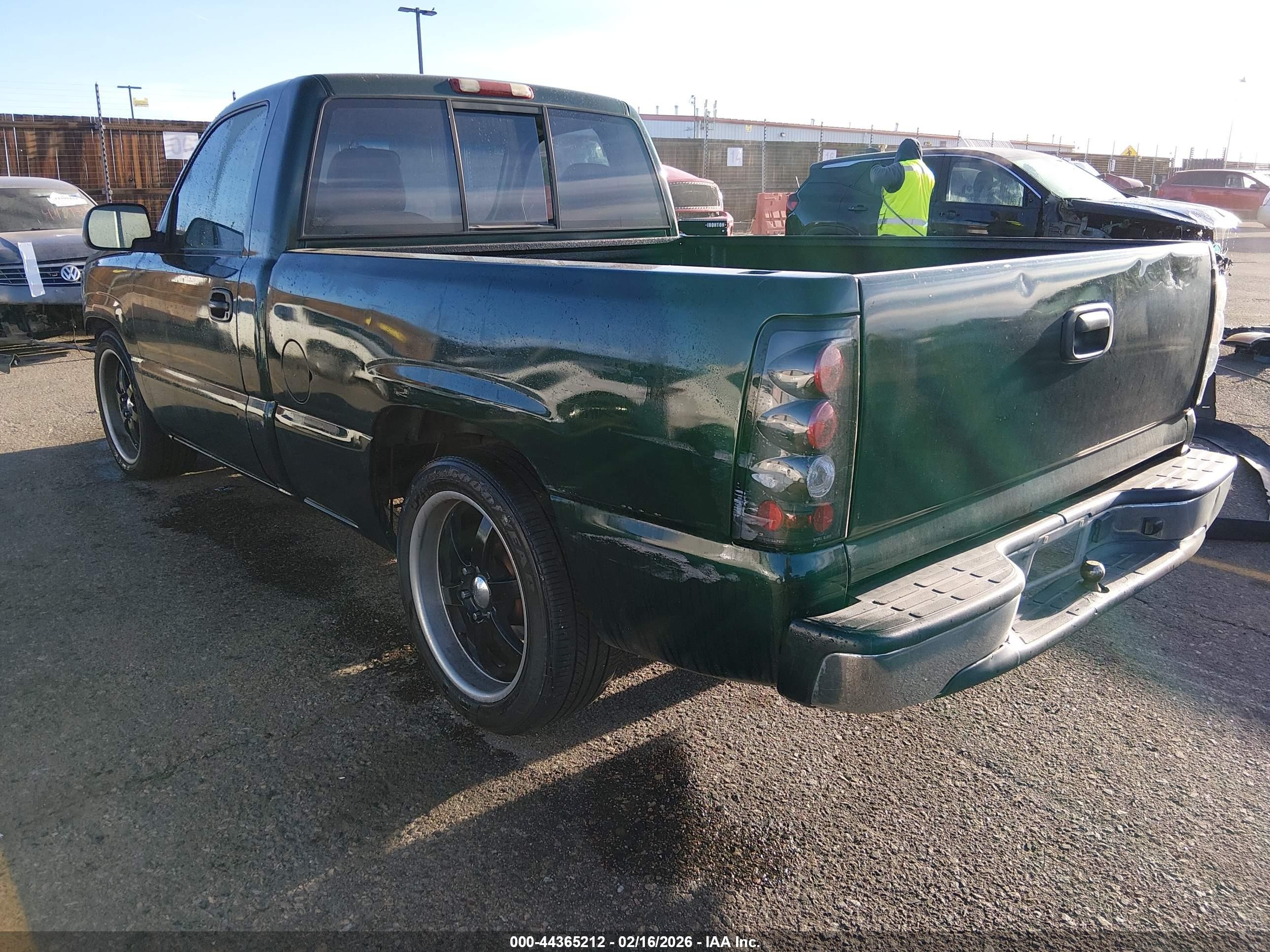 2004 Chevrolet Silverado 1500   Зеленый vin: 1GCEC14X14Z230478