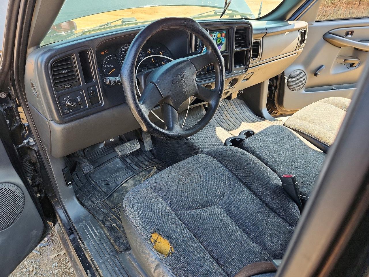2005 Chevrolet Silverado C1500 Black vin: 1GCEC14X15Z133024