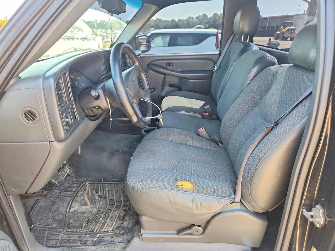 2005 Chevrolet Silverado C1500 Black vin: 1GCEC14X15Z133024