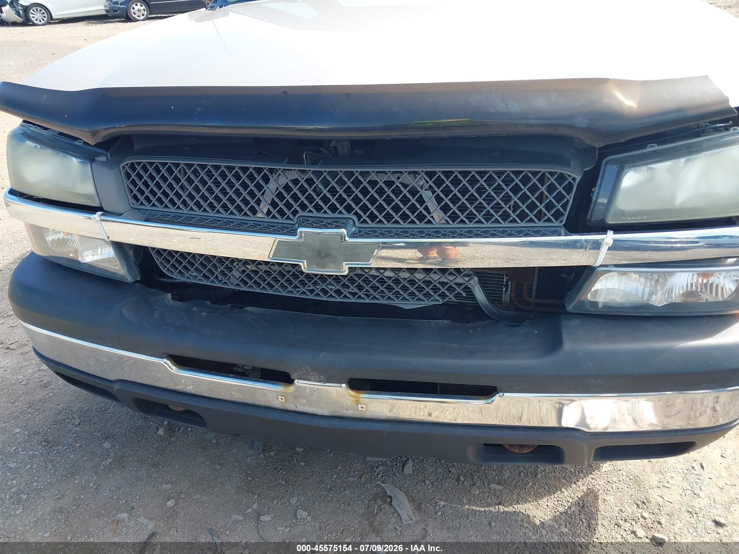2005 Chevrolet Silverado 1500 Work Truck Silver vin: 1GCEC14X15Z343896