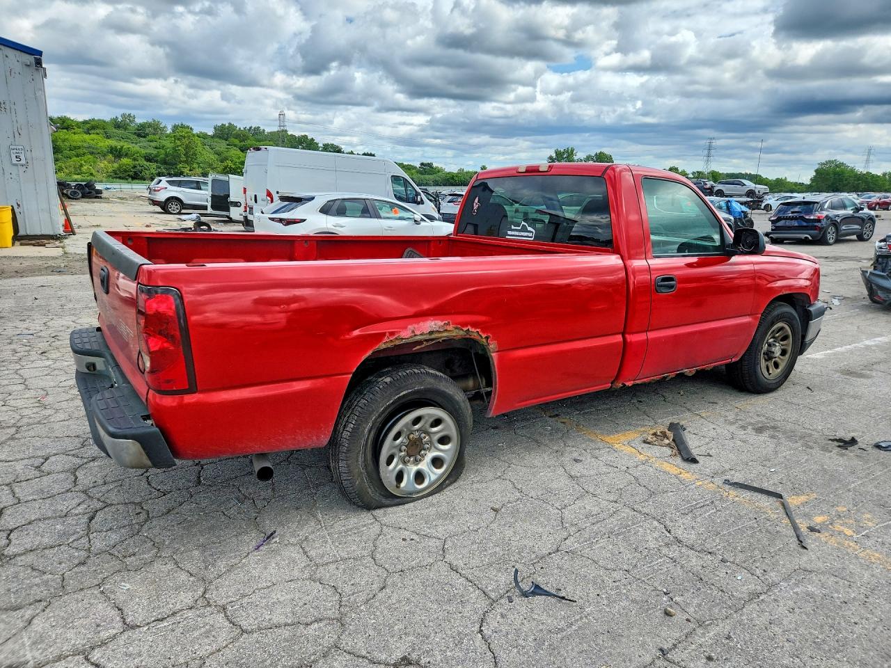 2007 Chevrolet Silverado C1500 Classic Red vin: 1GCEC14X17Z121376
