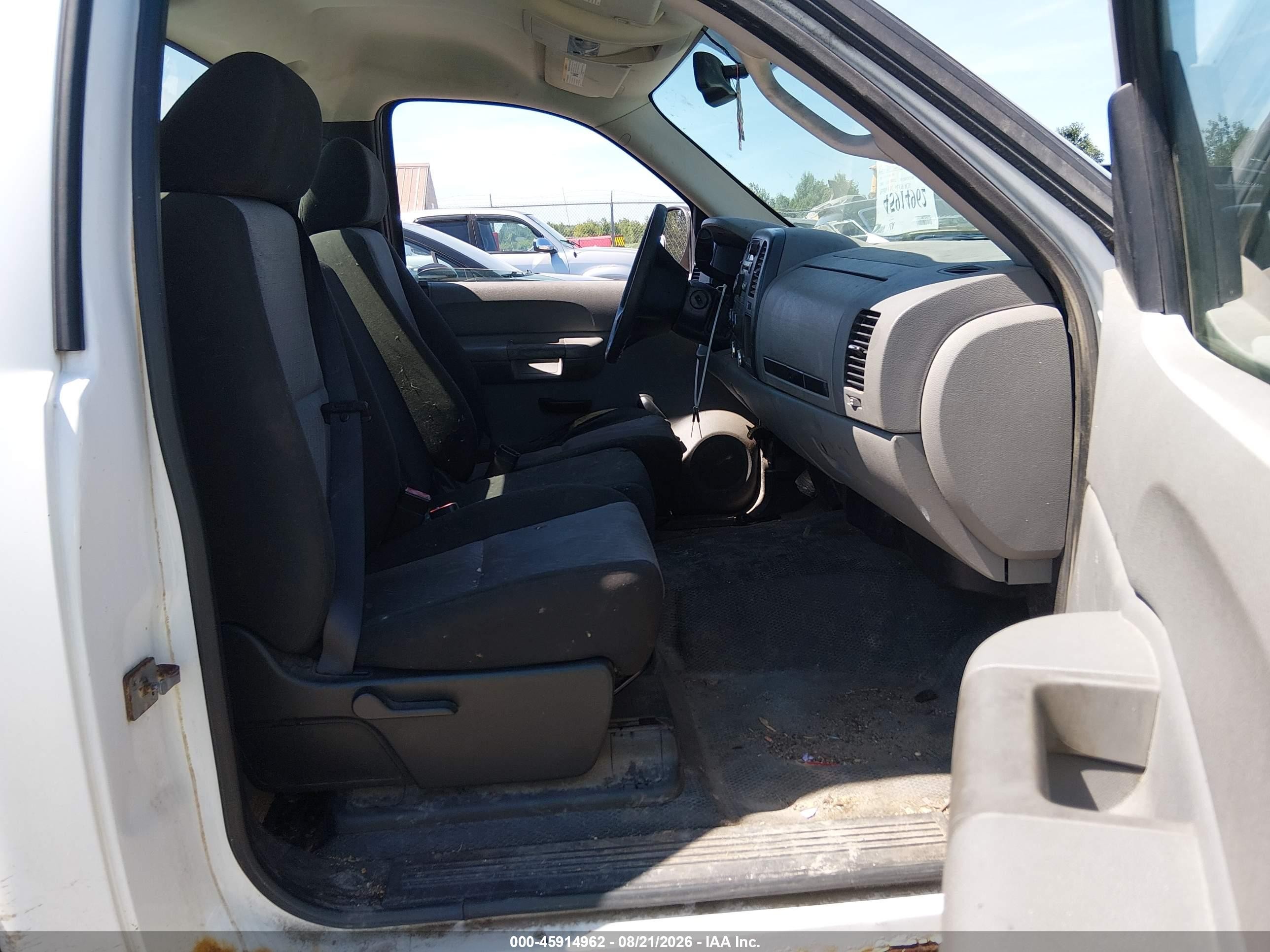 2009 Chevrolet Silverado 1500 Work Truck White vin: 1GCEC14X19Z126189