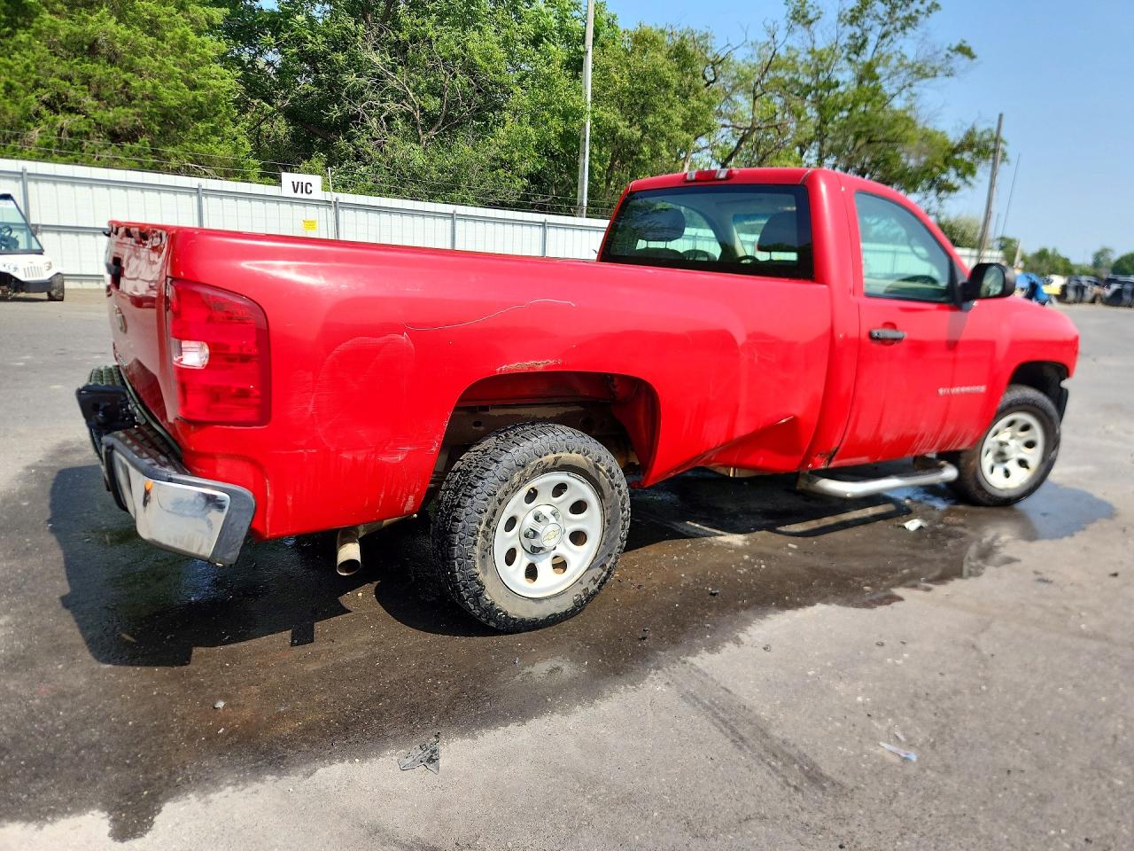 2009 Chevrolet Silverado C1500 Red vin: 1GCEC14X19Z252679