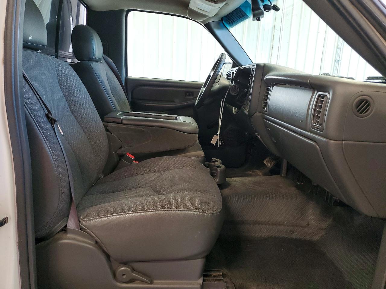 2003 Chevrolet Silverado C1500 White vin: 1GCEC14X23Z214319