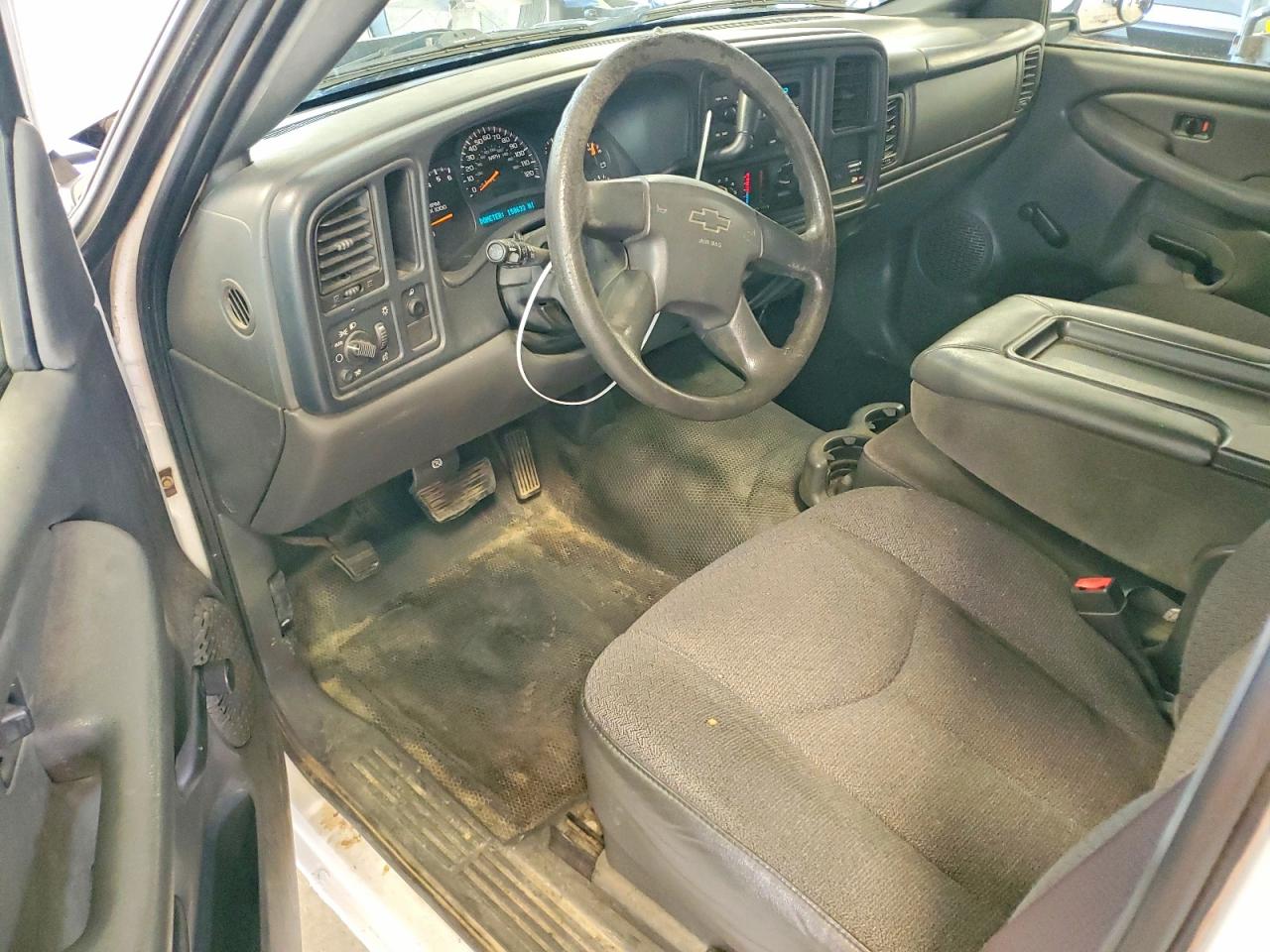 2003 Chevrolet Silverado C1500 White vin: 1GCEC14X23Z214319