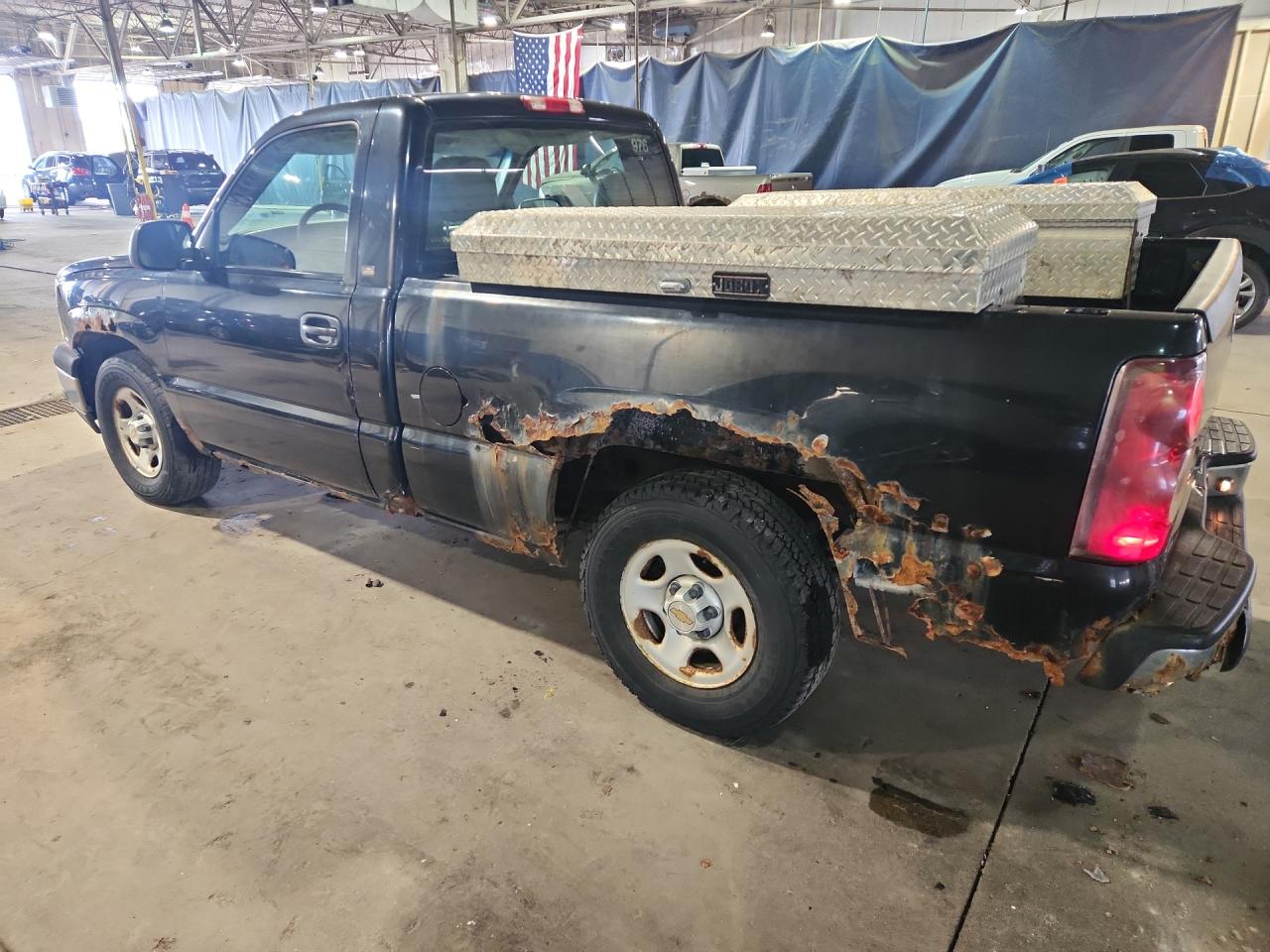 2003 Chevrolet Silverado C1500 Green vin: 1GCEC14X23Z275010 Damage: Cab - Left, Rust, Severe Damage