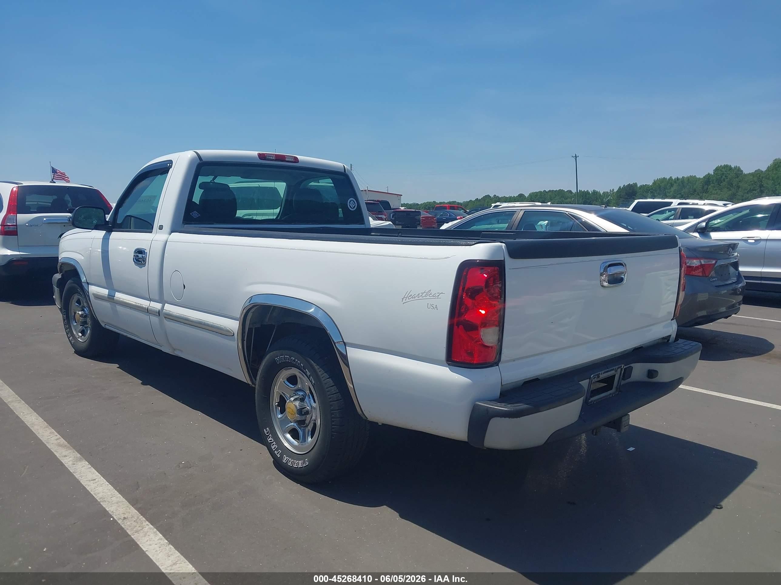 2004 Chevrolet Silverado 1500 Work Truck Белый vin: 1GCEC14X24Z347843