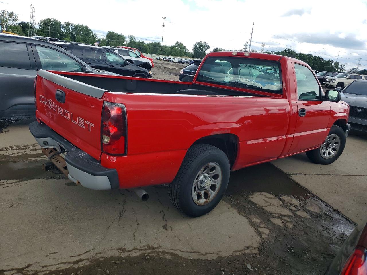 2006 Chevrolet Silverado C1500 Red vin: 1GCEC14X26Z288425