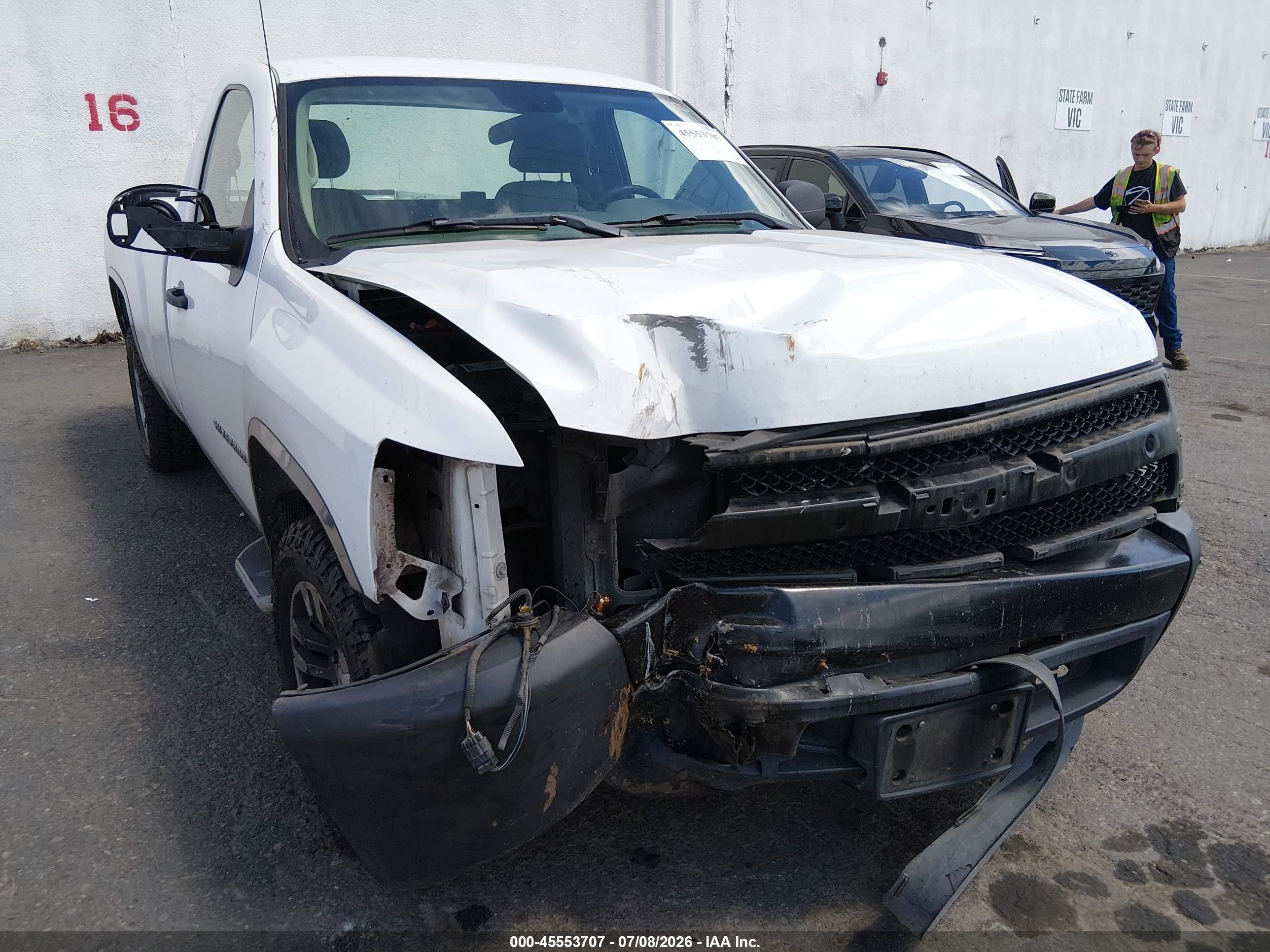2007 Chevrolet Silverado 1500 Work Truck Белый vin: 1GCEC14X27Z624804