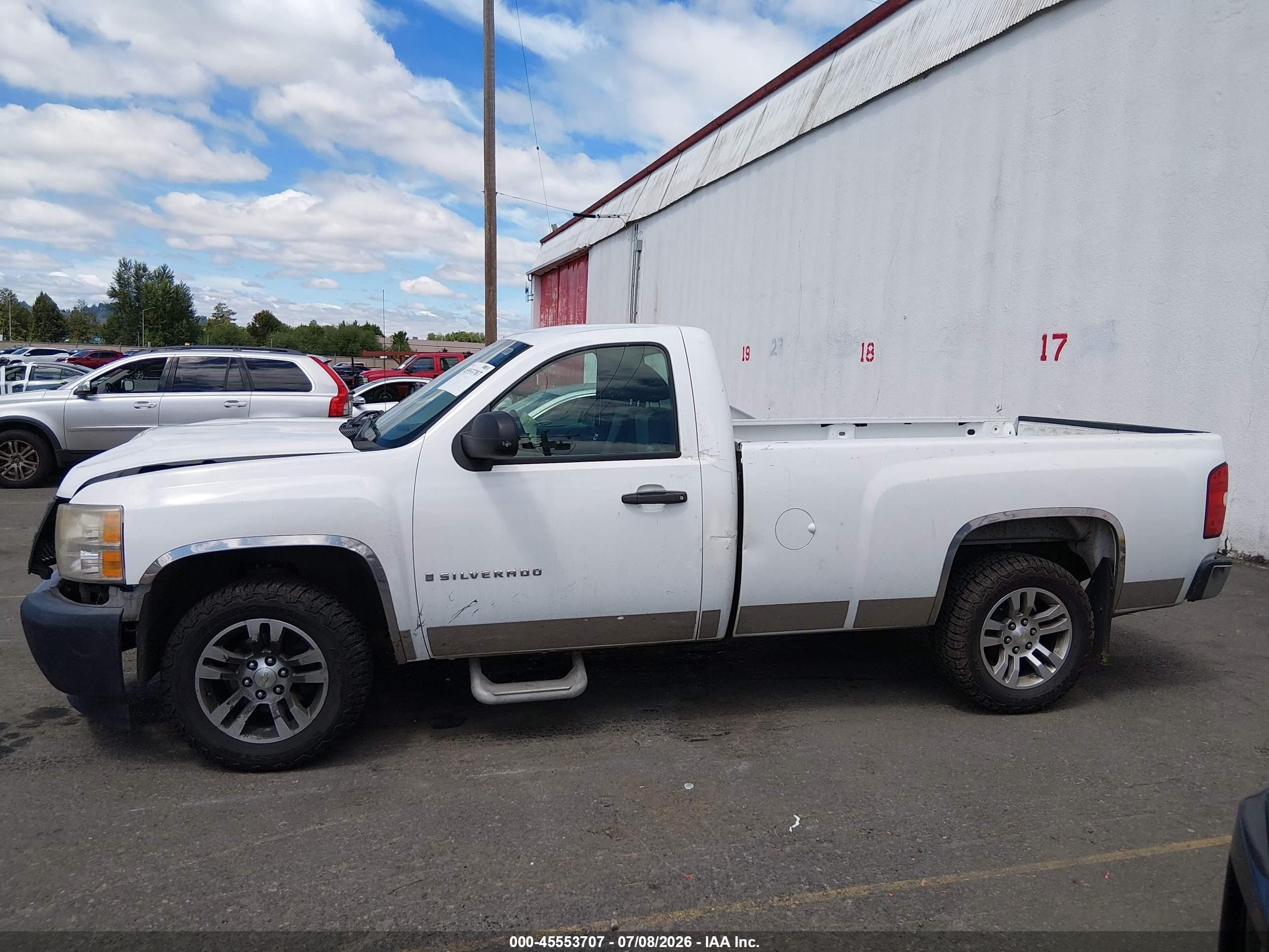 2007 Chevrolet Silverado 1500 Work Truck Белый vin: 1GCEC14X27Z624804
