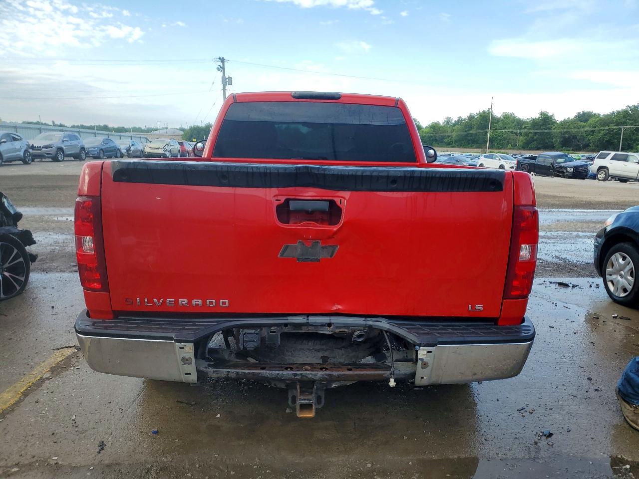 2008 Chevrolet Silverado C1500 Red vin: 1GCEC14X28Z198422