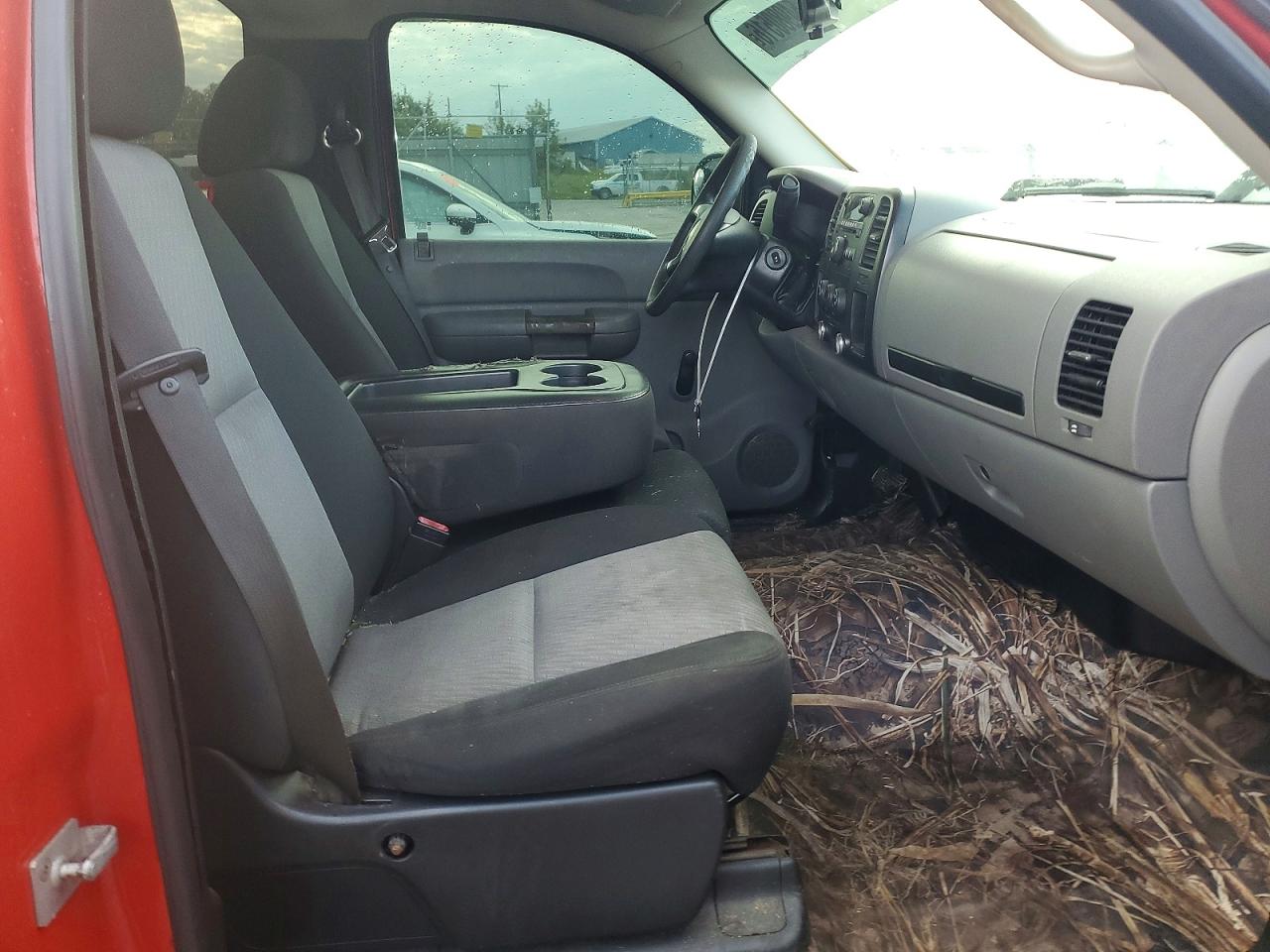 2008 Chevrolet Silverado C1500 Red vin: 1GCEC14X28Z198422