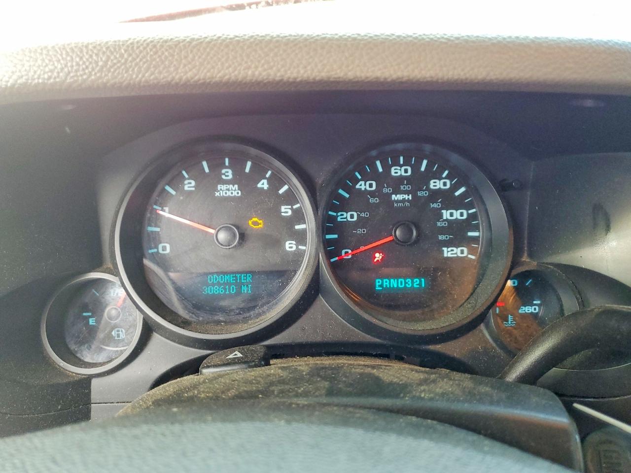 2008 Chevrolet Silverado C1500 Red vin: 1GCEC14X28Z198422