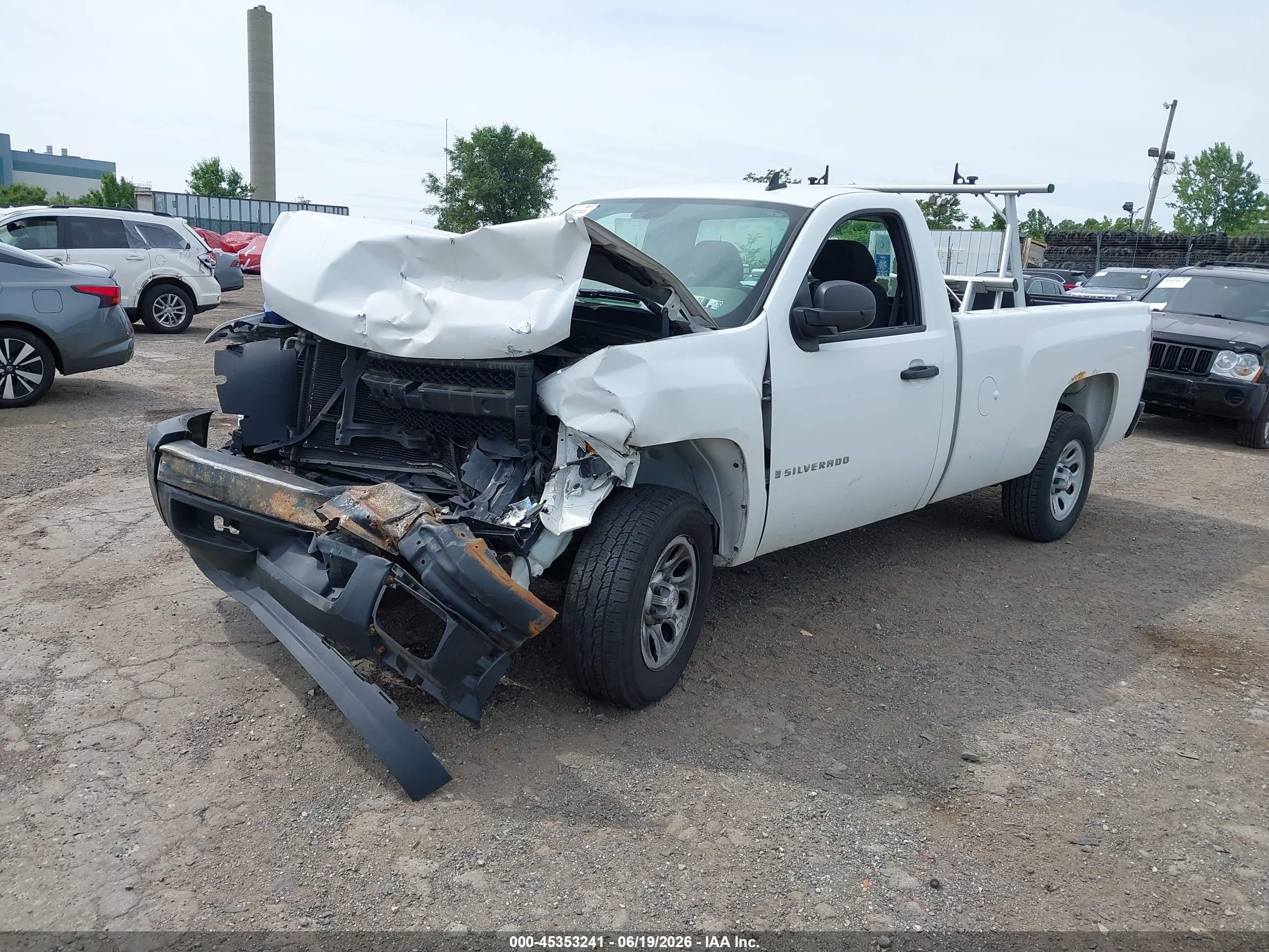 2008 Chevrolet Silverado 1500 Work Truck White vin: 1GCEC14X28Z321524